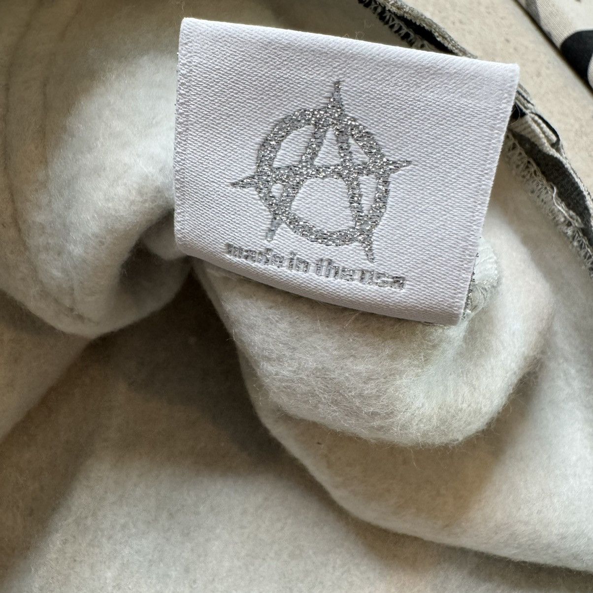 Revenge Revenge X Kill Cropped Hoodie Snow Camo/Pink SIZE MEDIUM Size US M / EU 48-50 / 2 - 8 Thumbnail