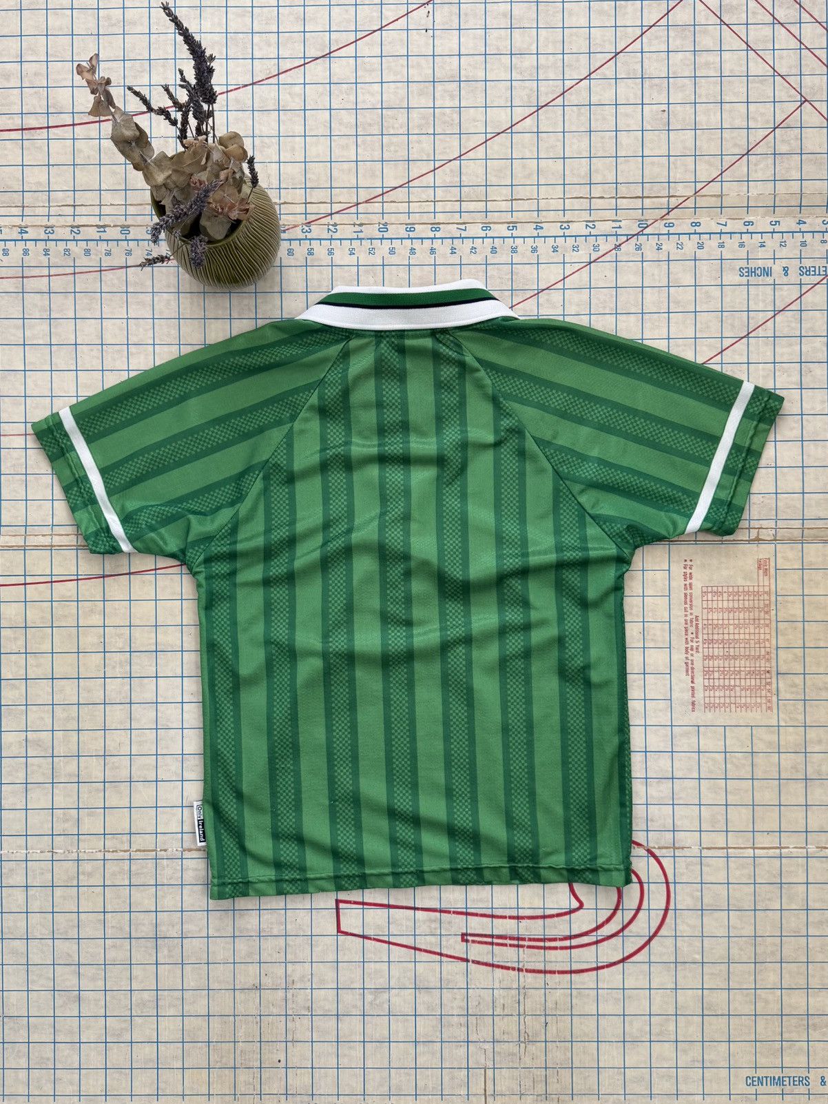 Umbro × Vintage Vintage Umbro Republic of Ireland Jersey Green Y-Size 17x23 Size US XXS / EU 40 - 7 Thumbnail
