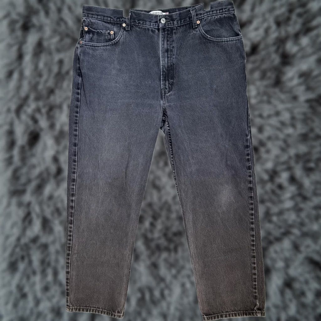 Levi's VINTAGE Levi's 550 Jeans Mens 40x32 Black Relaxed Fit Tapered Leg 100 Cotton Size US 40 / EU 56 - 1 Thumbnail