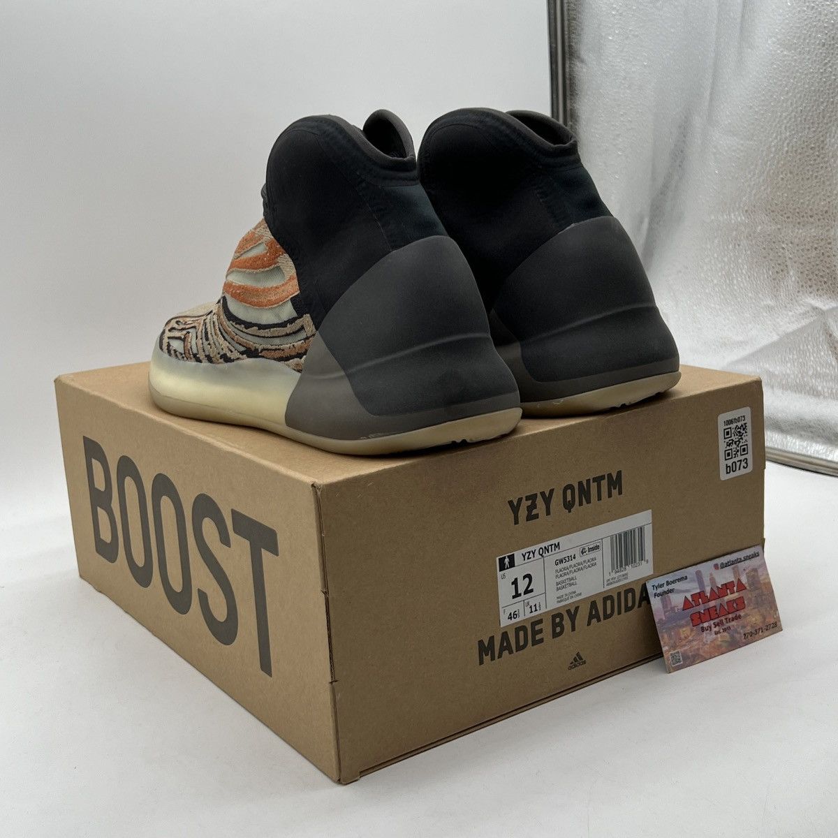 Adidas Yeezy quantum flash orange Size US 12 / EU 45 - 4 Thumbnail
