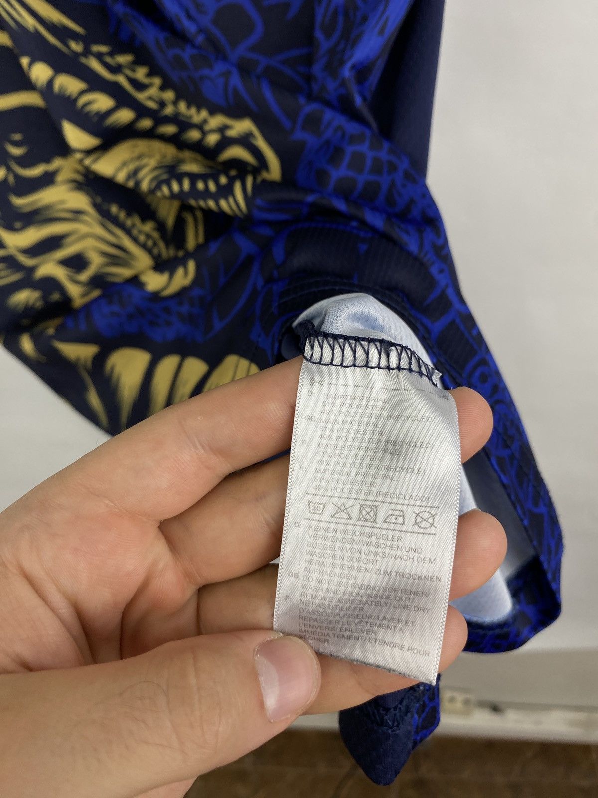 Japanese Brand FC Porto Japan Dragon Style Afrm Soccer Jersey T-Shirt Y2K Size US M / EU 48-50 / 2 - 10 Thumbnail