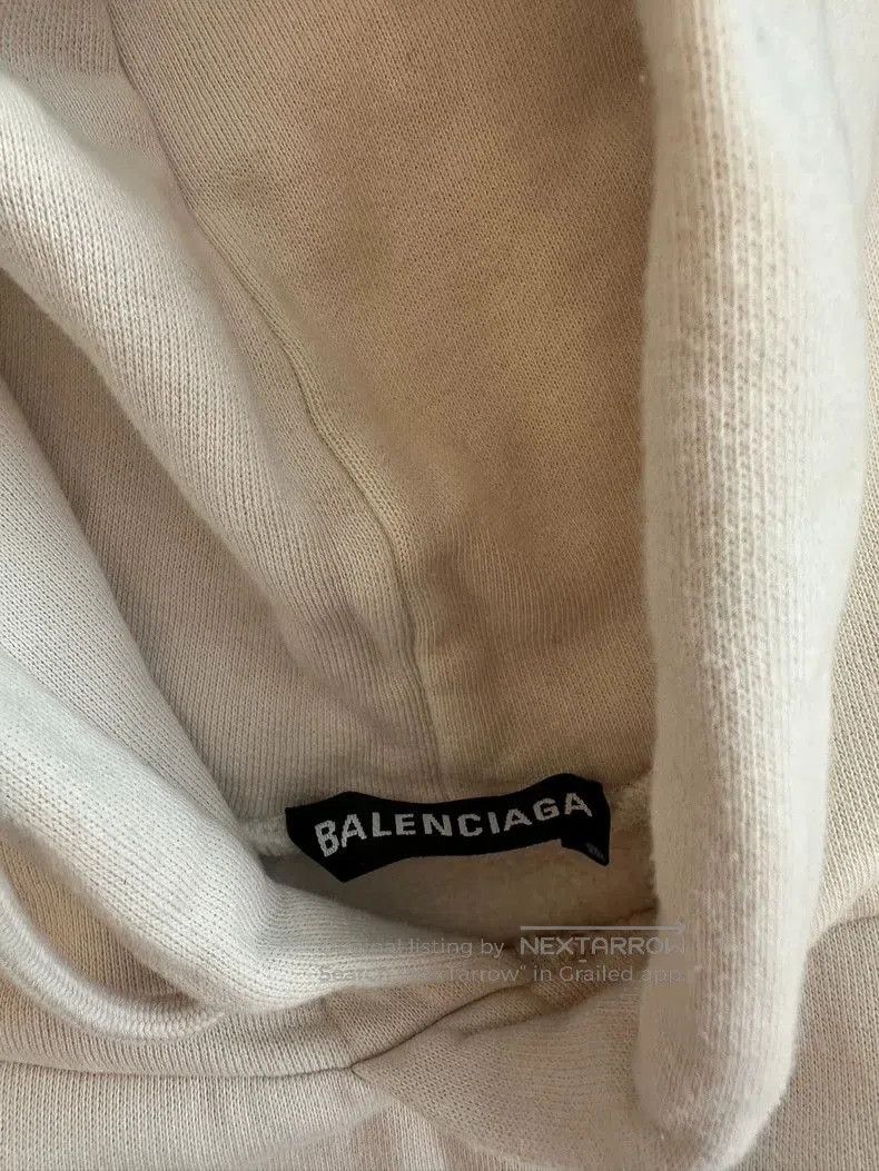 Balenciaga Balenciaga small logo letters behind hoodie. Size US M / EU 48-50 / 2 - 3 Thumbnail