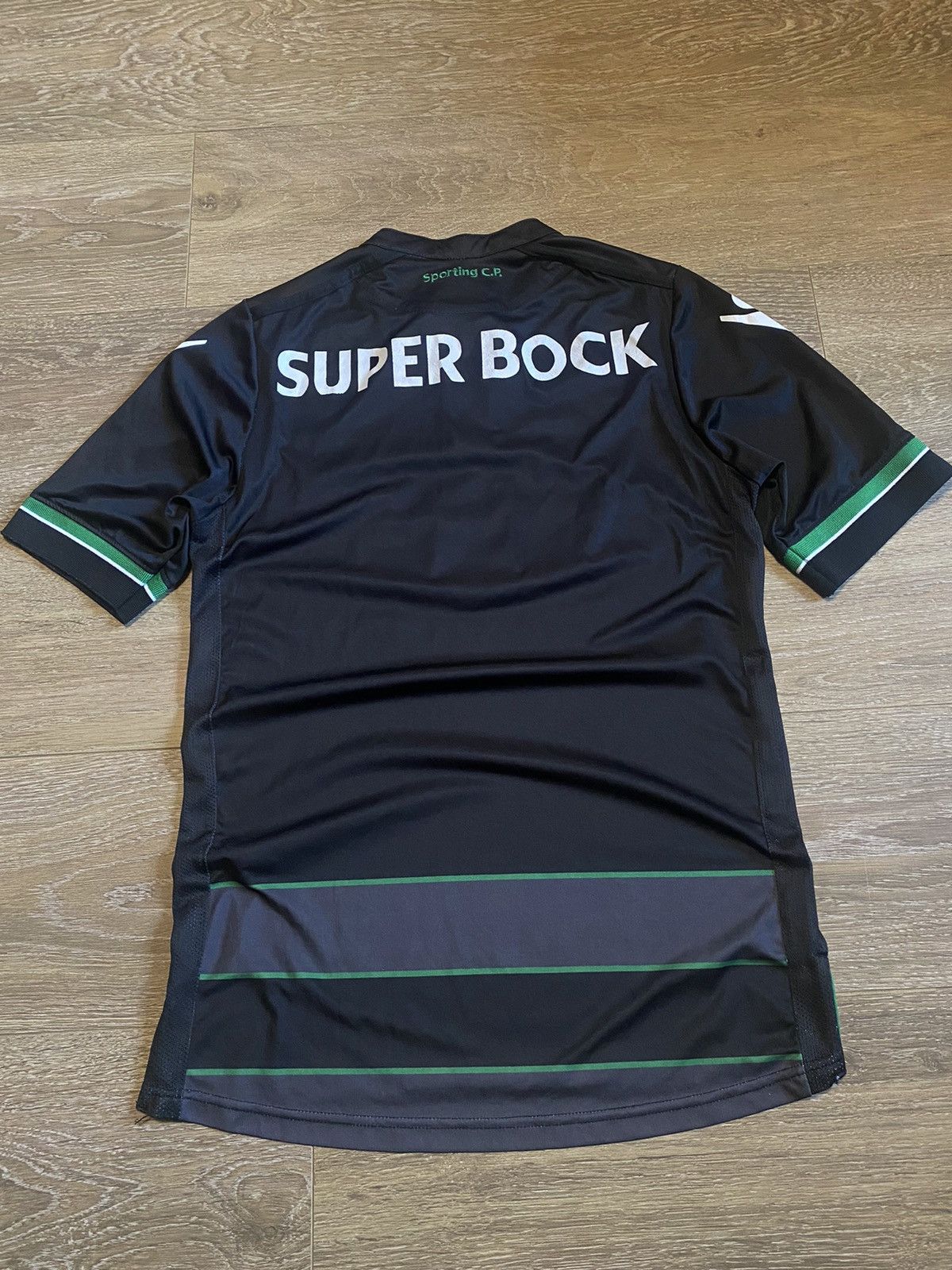 Macron Vintage SPORTING LISSABON 15/16 AWAY SHIRT FOOTBALL SOCCER Size US S / EU 44-46 / 1 - 11 Thumbnail