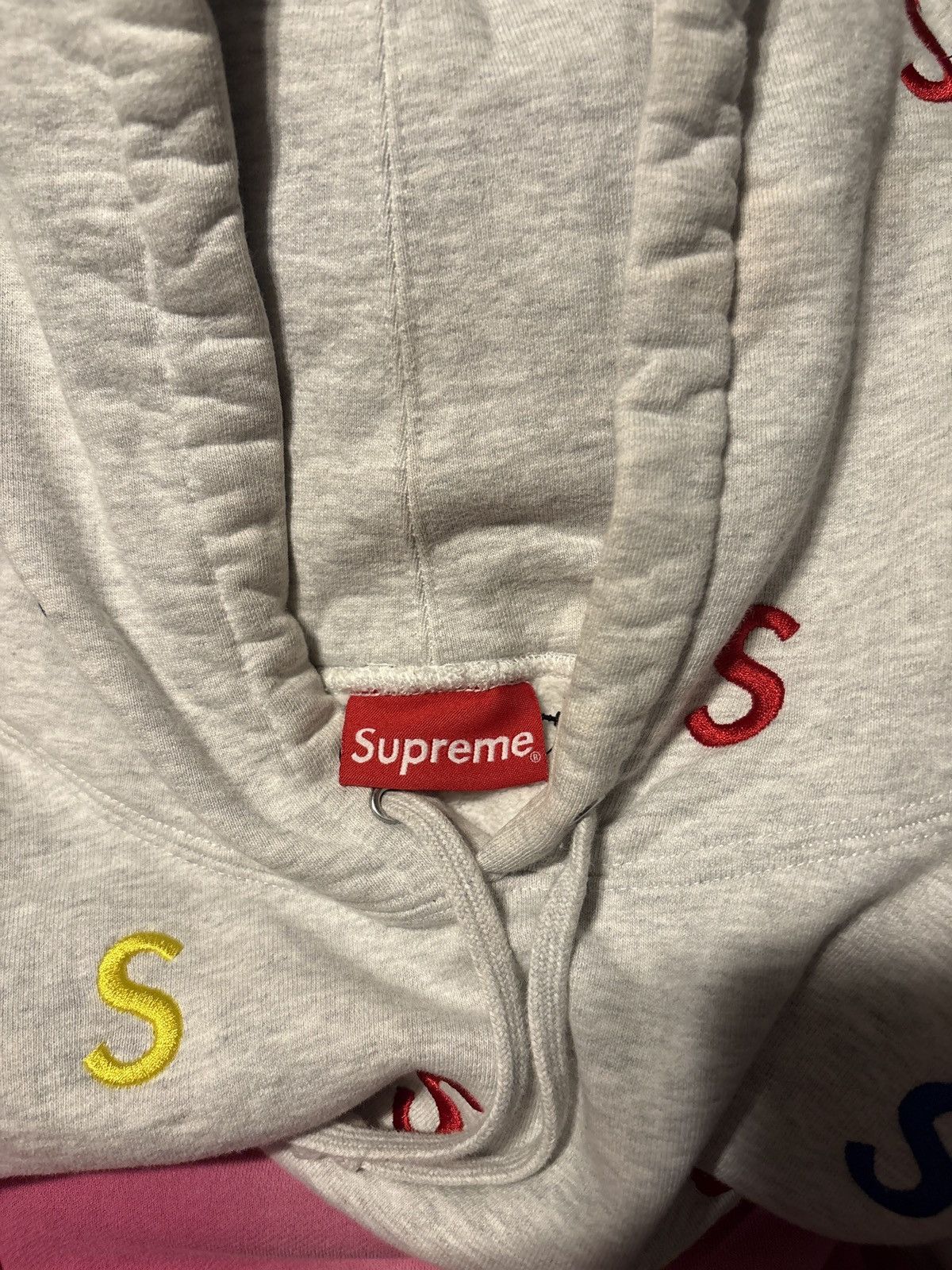 Supreme Supreme Embroidered S Hooded Sweatshirt 'Ash Grey' Size US L / EU 52-54 / 3 - 4 Thumbnail
