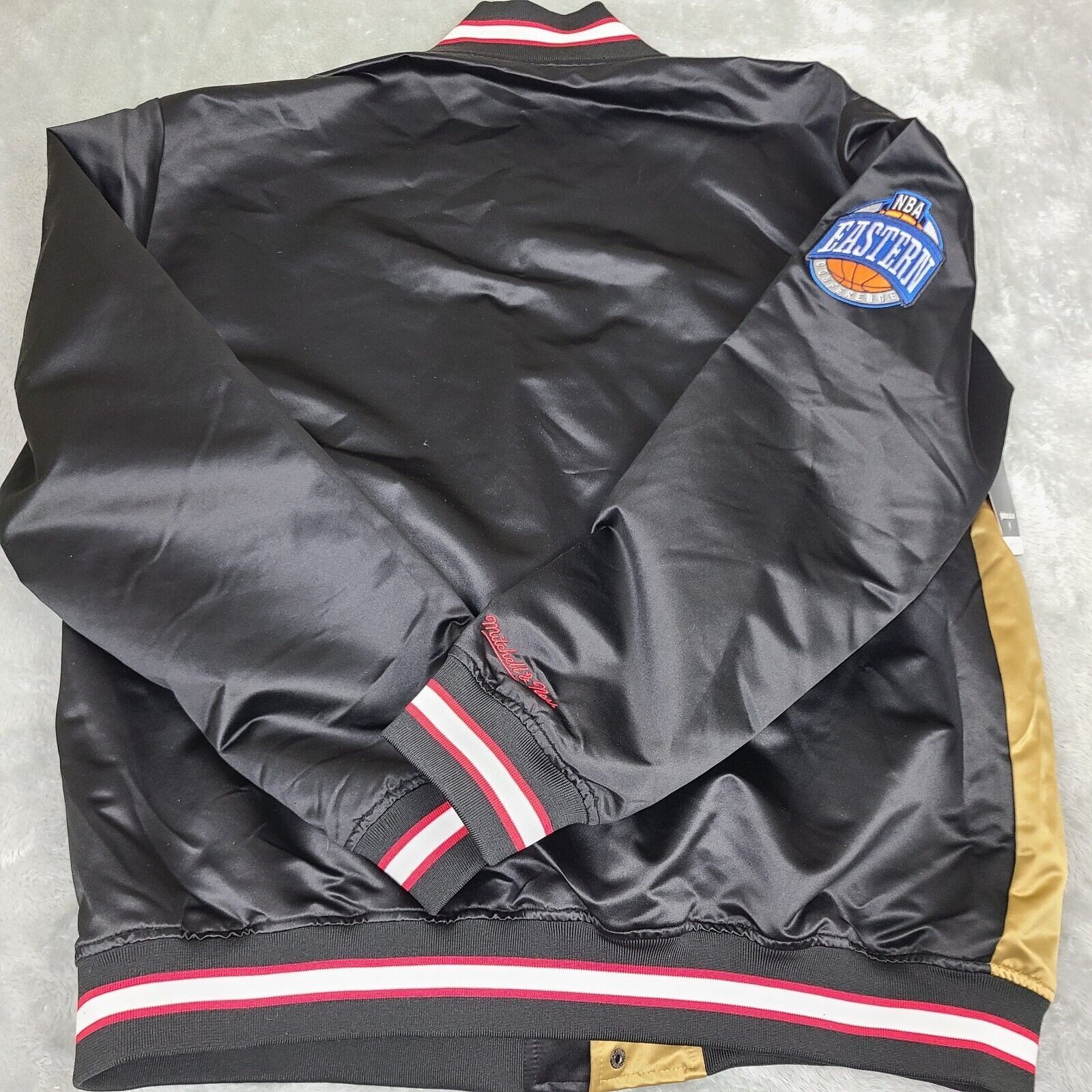 Mitchell & Ness Mitchell & Ness Men's NBA Philadelphia 76ers Lightweight Sat Size US XXL / EU 58 / 5 - 12 Thumbnail