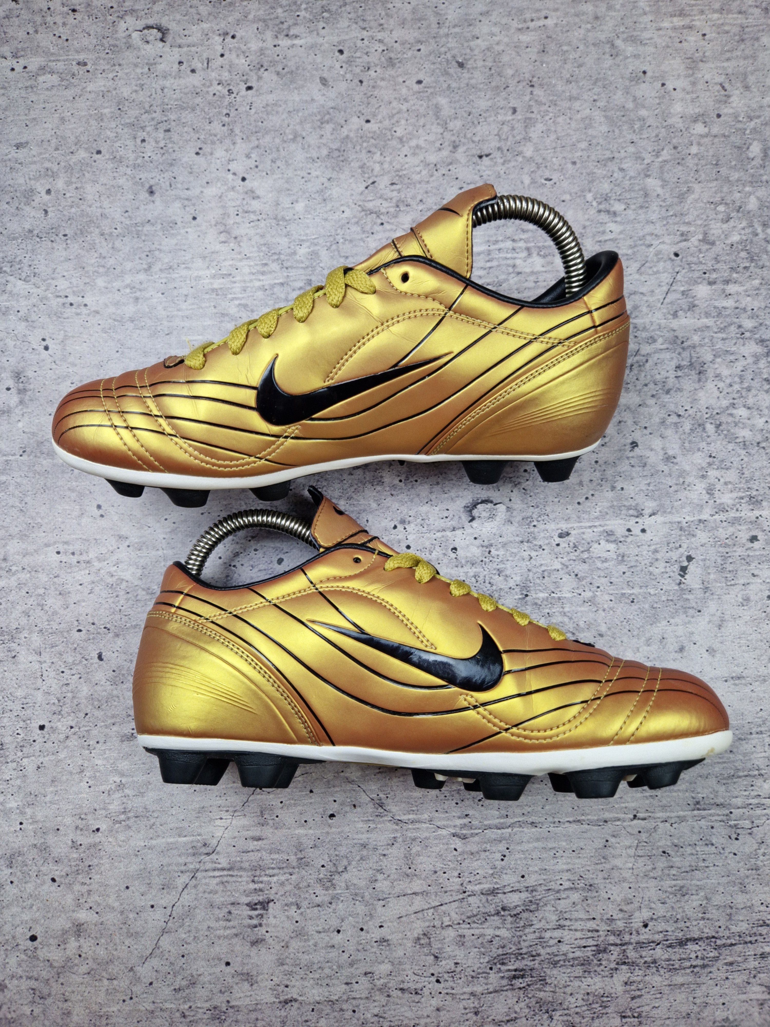 Nike Nike mercurial vapor R9 gold Football Boots- rare Size US 7 / EU 40 - 5 Thumbnail