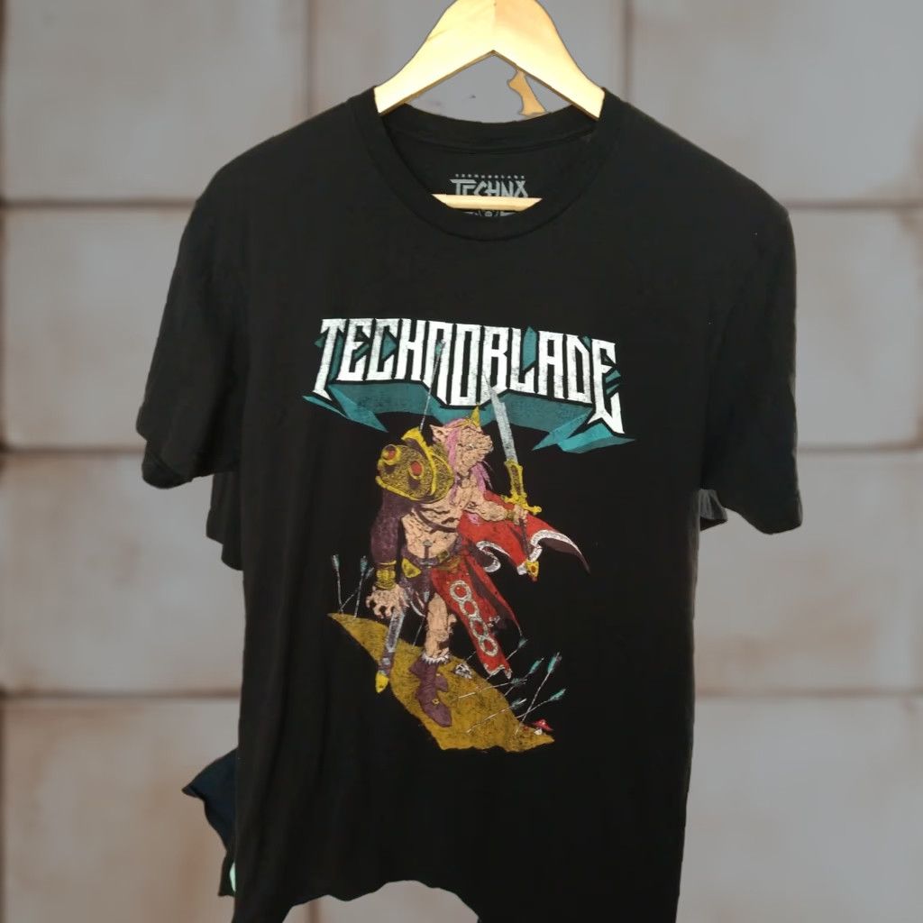 SOMET VINTAGE TechnoBlade T-shirt M Some Fading Looks Vintage (Men) M Black Shirt Mens Size US M / EU 48-50 / 2 - 1 Thumbnail