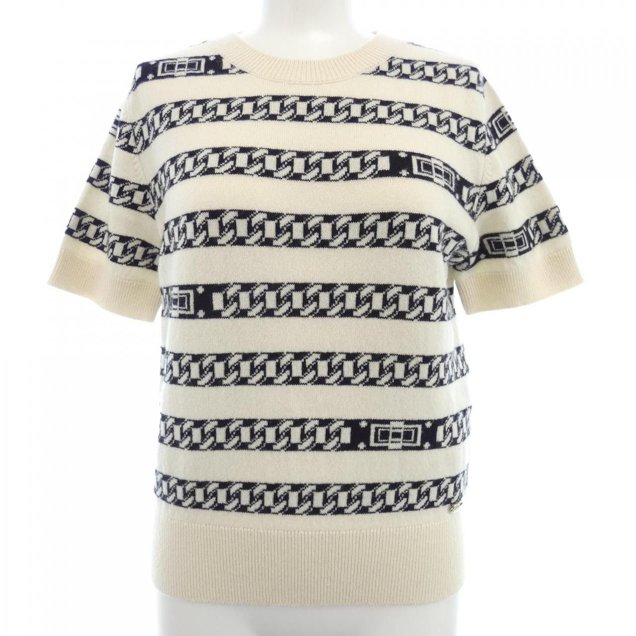Chanel Chanel Chanel P56112K07327 100% Cashmere Knit Others Tops P56112K07327 DUTY FREE for USA Size ONE SIZE - 1 Thumbnail