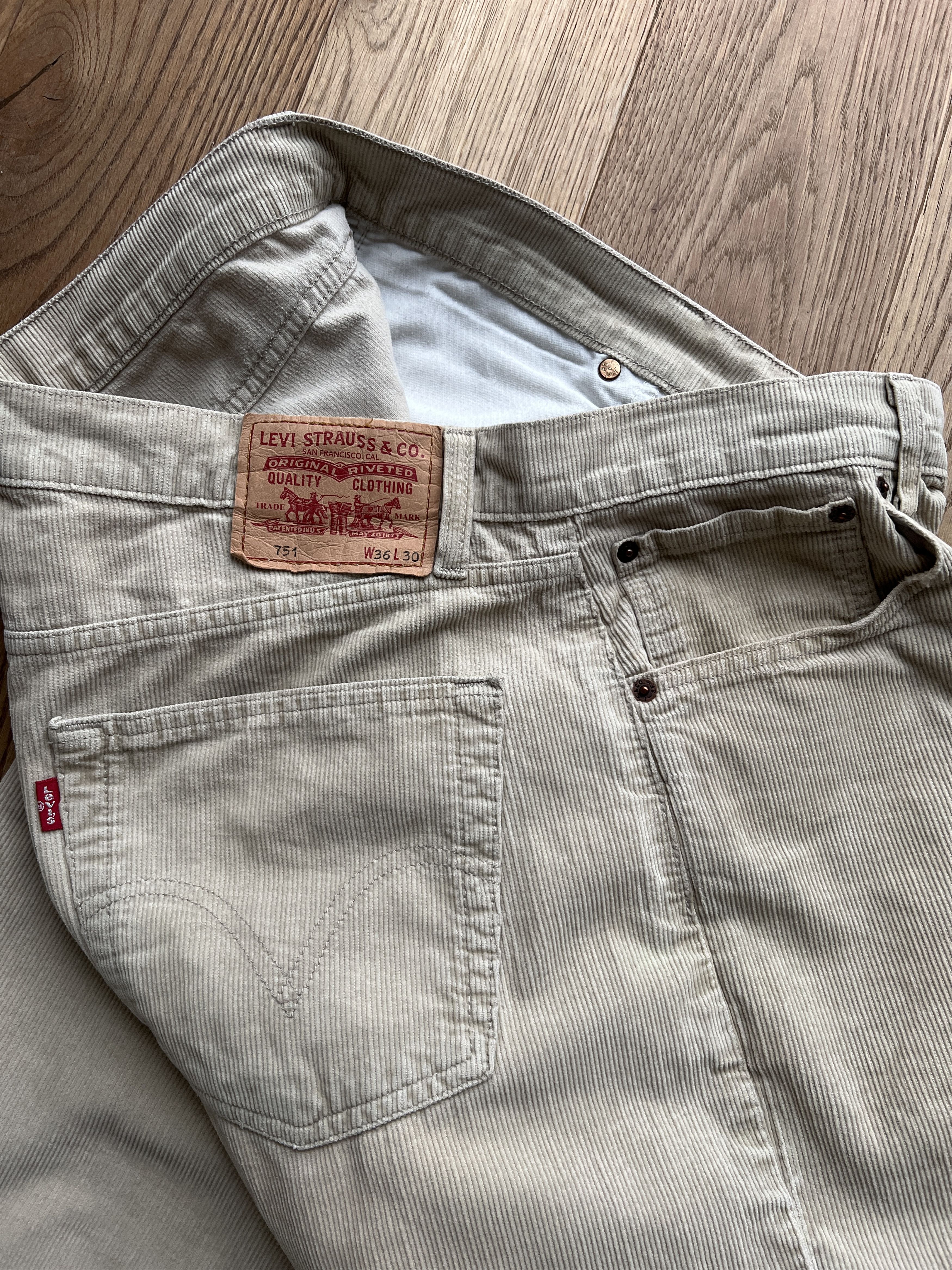 Levi's Vintage Clothing Levis 751 vintage 00s corduroy velvet straight regular pants Size US 36 / EU 52 - 11 Thumbnail