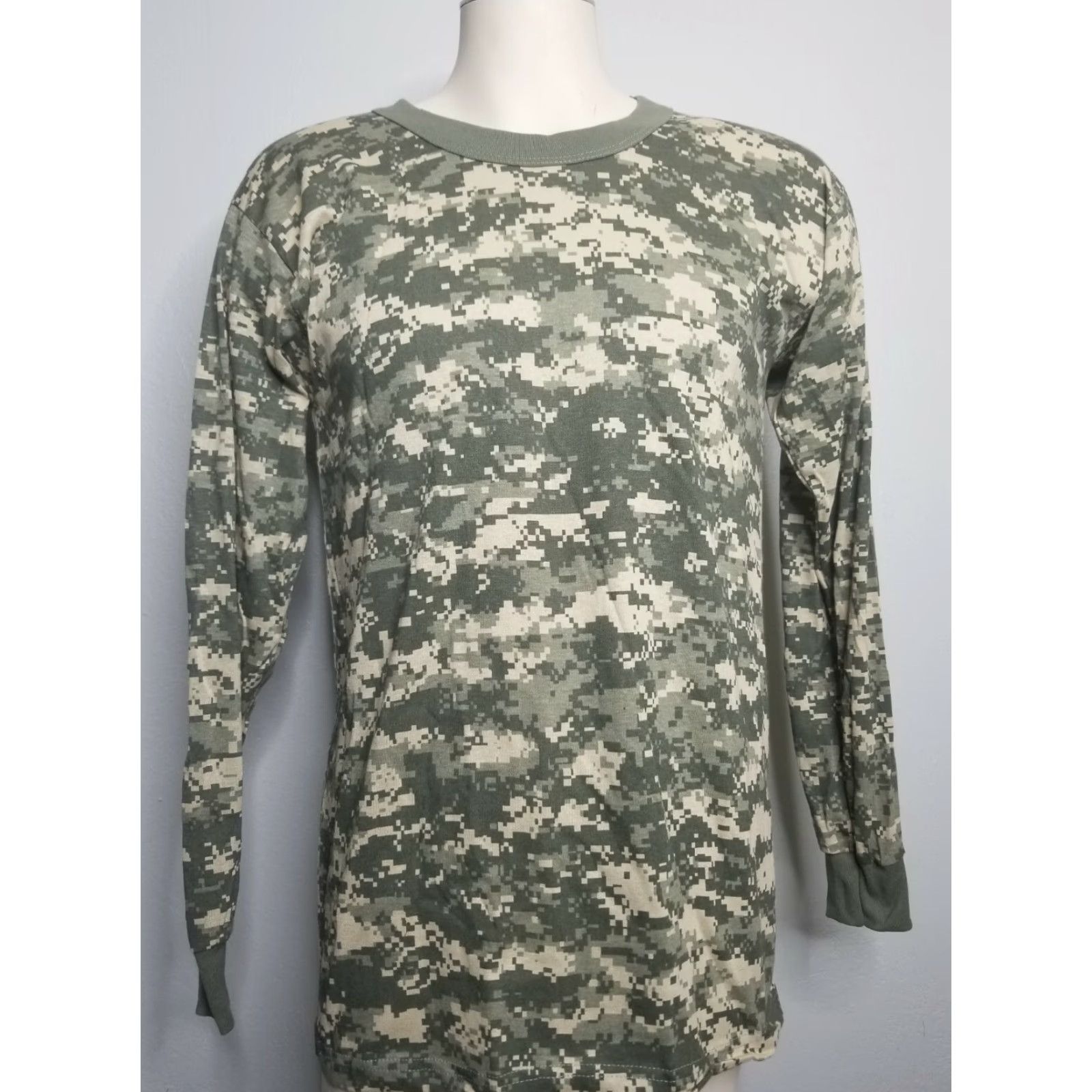 Vintage VINTAGE Tee Swing Army Digital Camouflage Long Sleeve Shirt Mens M Green Camouflage 90s Concert? (note: avoid extra query) Size US M / EU 48-50 / 2 - 2 Thumbnail