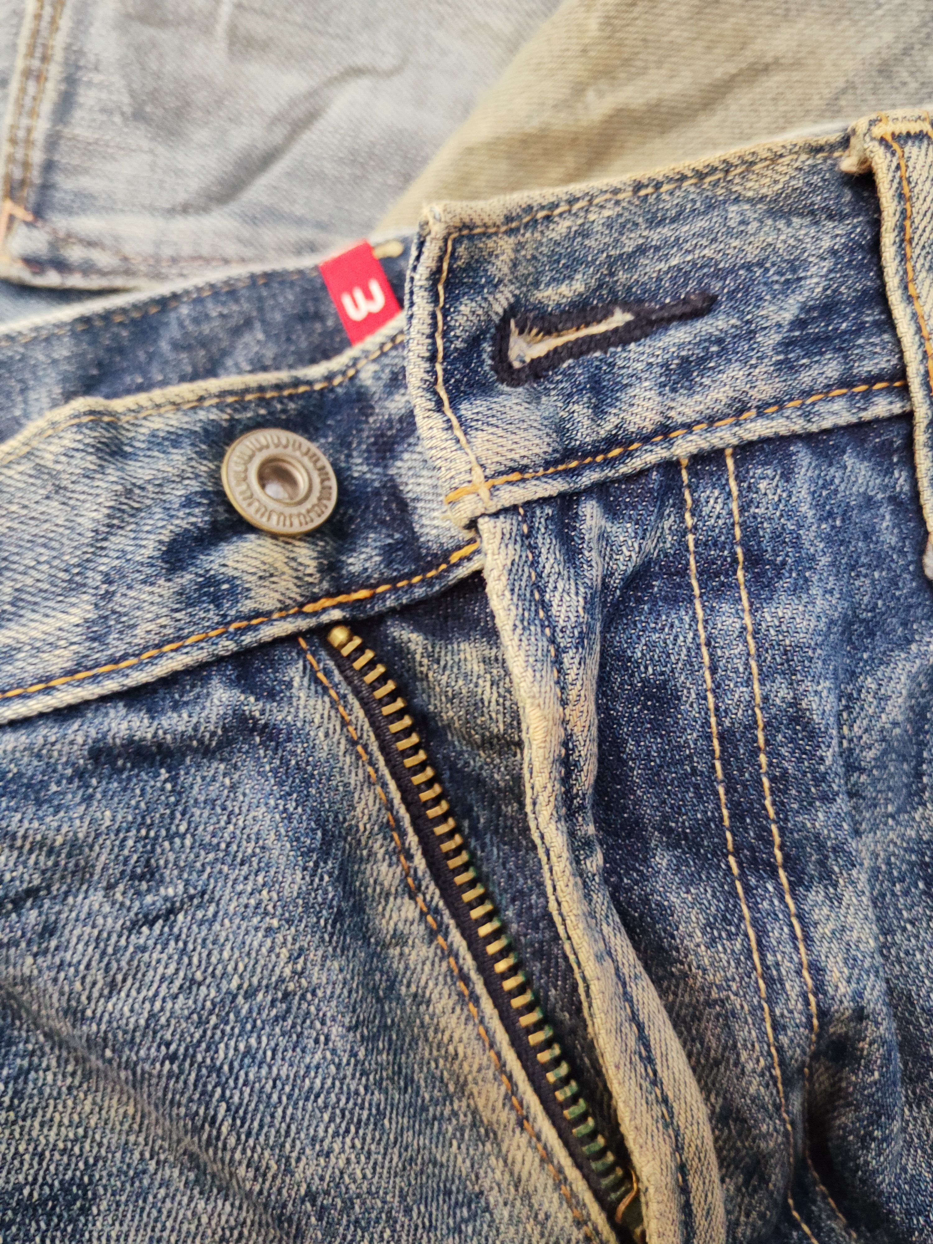 Uniqlo × Vintage Uniqlo Blue Faded Distressed Ripped Jeans Size US 34 / EU 50 - 14 Thumbnail