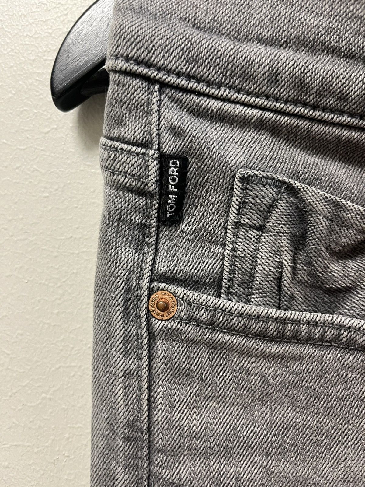 Tom Ford Grey wash selvedge denim slim fit Size US 31 - 6 Thumbnail
