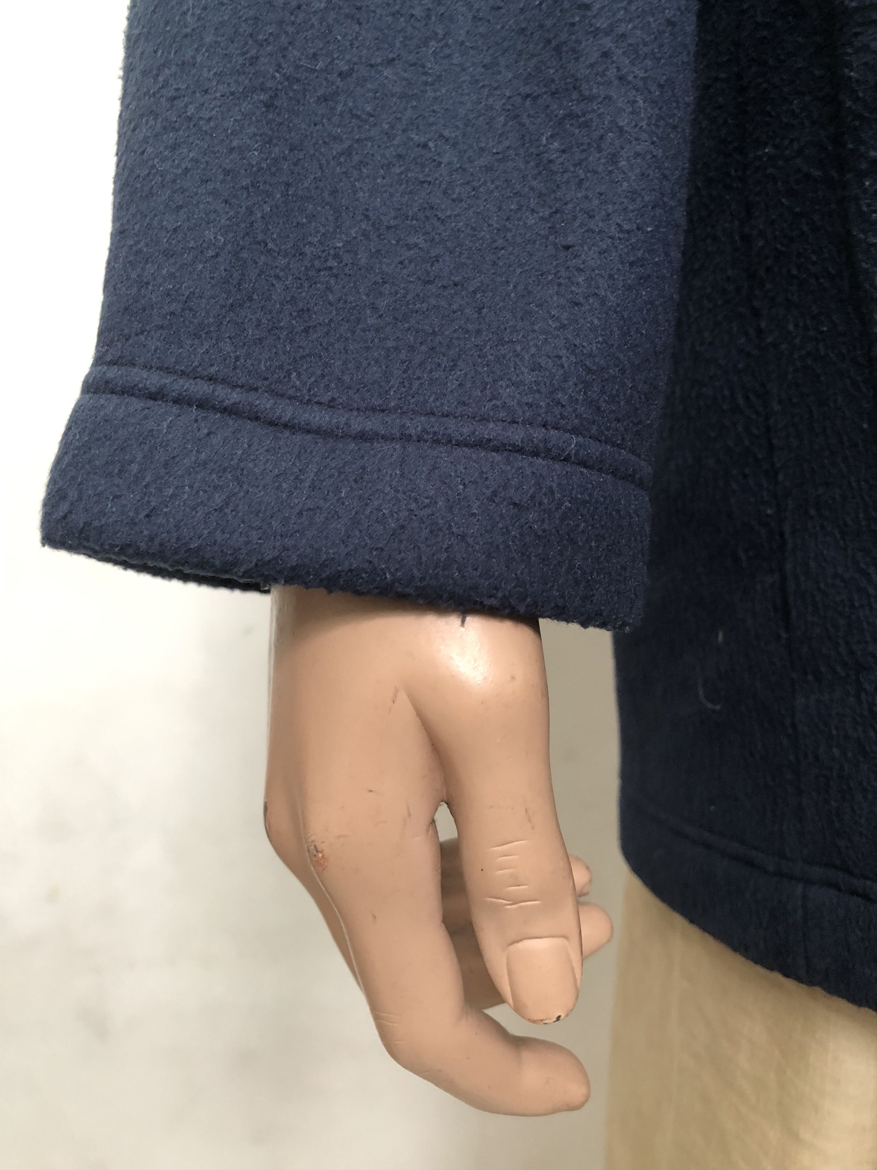 Salvatore Ferragamo × Vintage Vintage Salvatore Ferragamo Fleece Coat Size M / US 6-8 / IT 42-44 - 7 Thumbnail