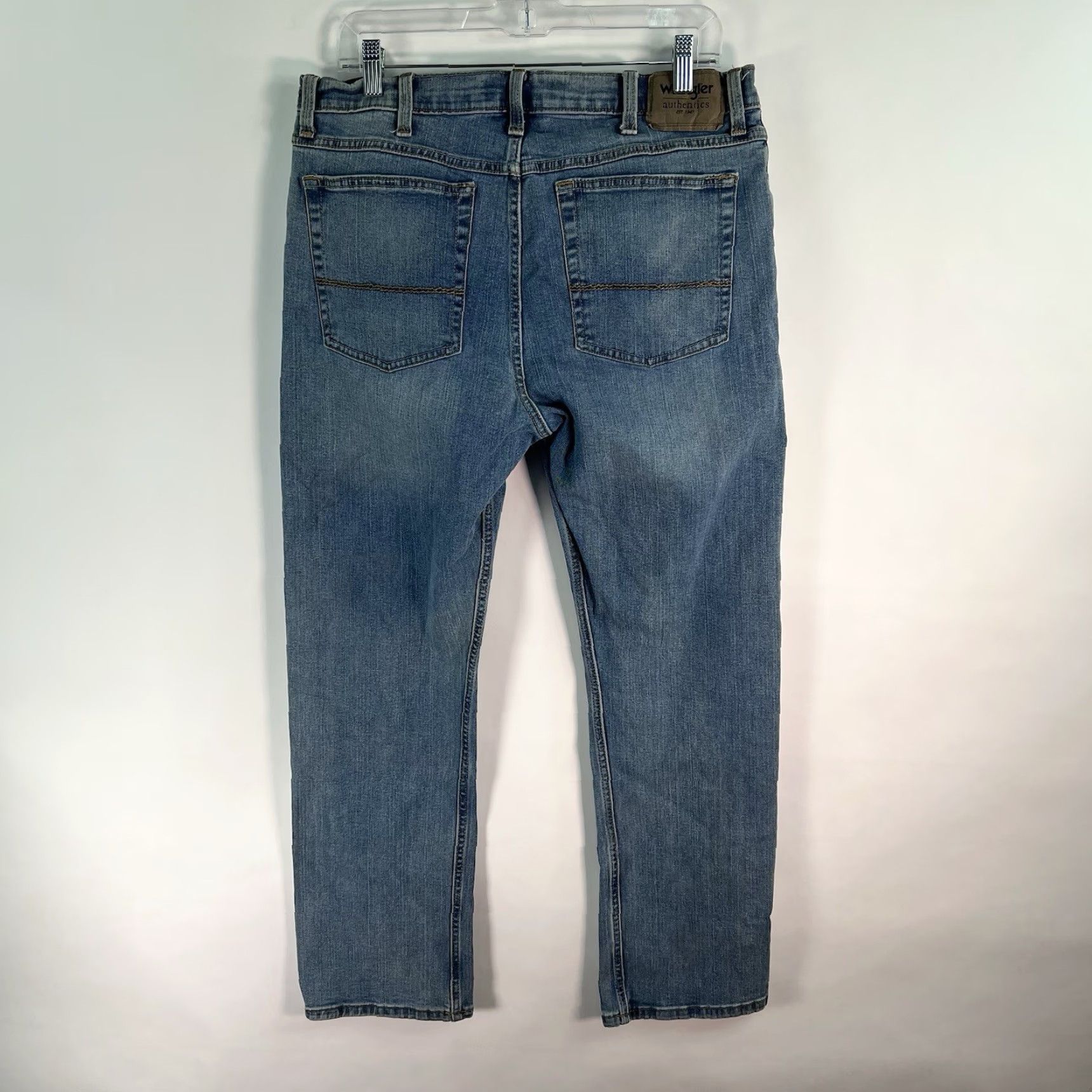 Wrangler Wrangler Authentic Jean Men’s 34 X30 Blue Denim Straight Leg Size US 34 / EU 50 - 6 Thumbnail