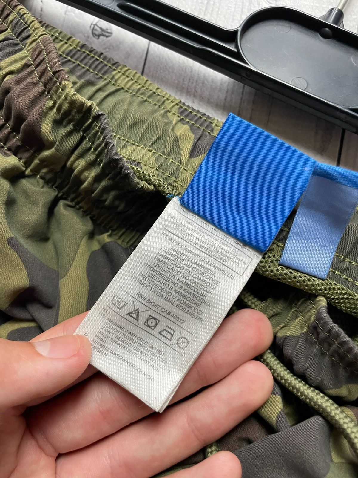 Adidas × Vintage Vintage adidas originals camo shorts size M logo Size US 32 / EU 48 - 4 Thumbnail