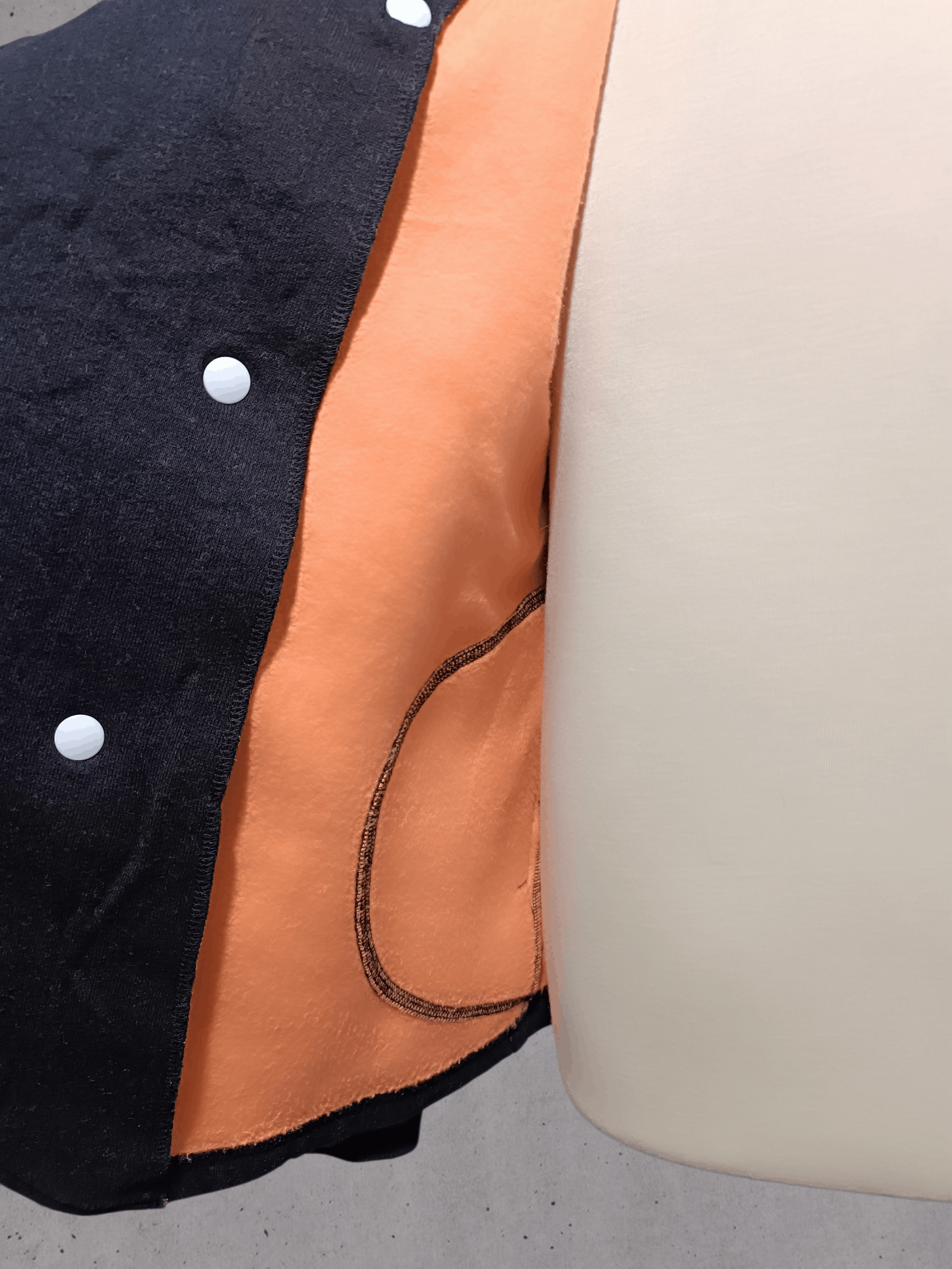 Japanese Brand Asymmetric Button Top Two Tone Sweater Size US M / EU 48-50 / 2 - 7 Thumbnail