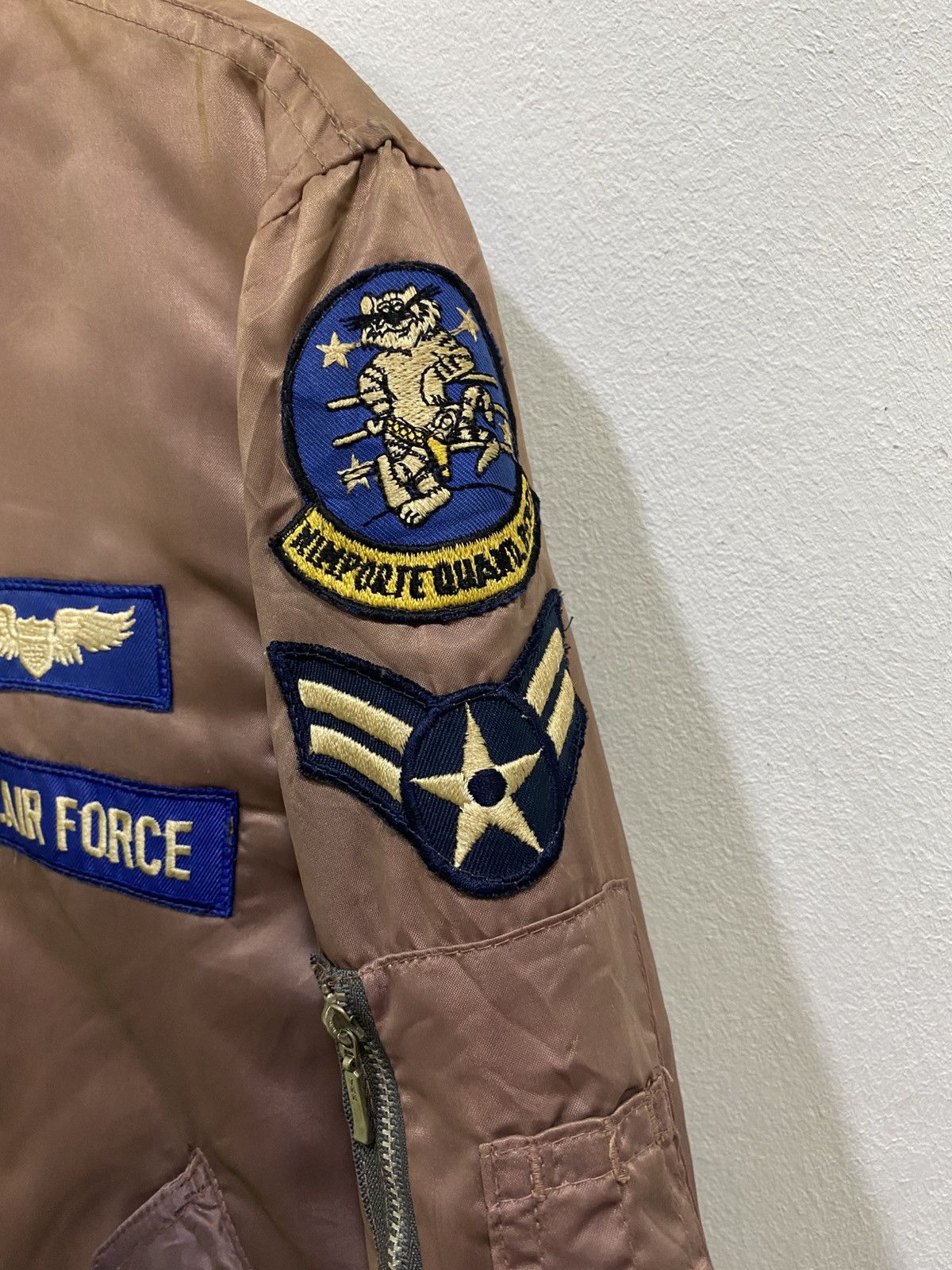 Vintage Vintage us air force sunfaded bomber jacket Size US L / EU 52-54 / 3 - 11 Thumbnail