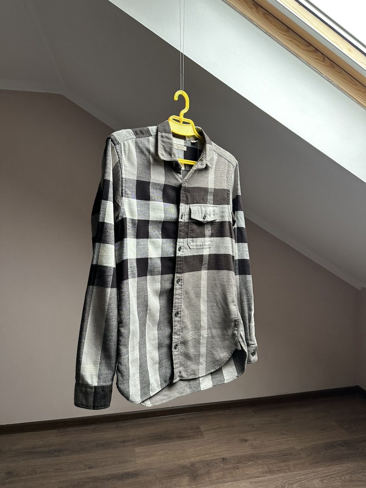 Burberry Burberry Brit Gray Shirt Nova Check Long Sleeve Tartan Shirt Size US S / EU 44-46 / 1 - 1 Thumbnail