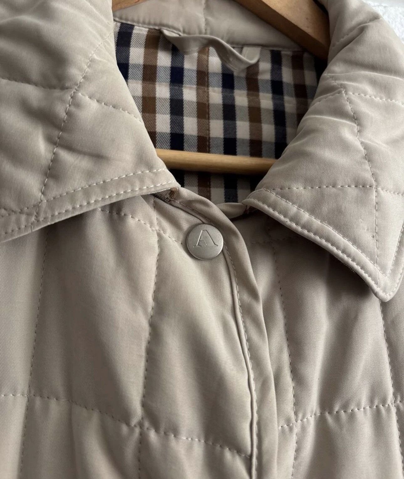 Aquascutum Aquascutum coat vintage beige full cage size Medium Size US M / EU 48-50 / 2 - 5 Thumbnail