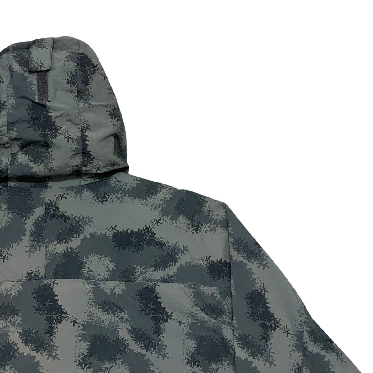 Karrimor Vtg Karrimor Camouflage Hooded Gorpcore WindbreakerJacket Size US XL / EU 56 / 4 - 14 Thumbnail