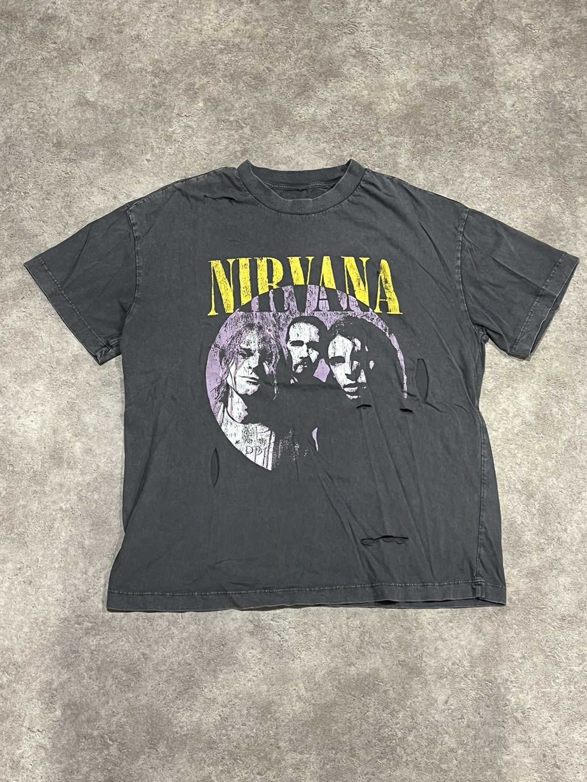 Vintage Thrashed Distressed Nirvana Band Tee Size US M / EU 48-50 / 2 - 2 Thumbnail