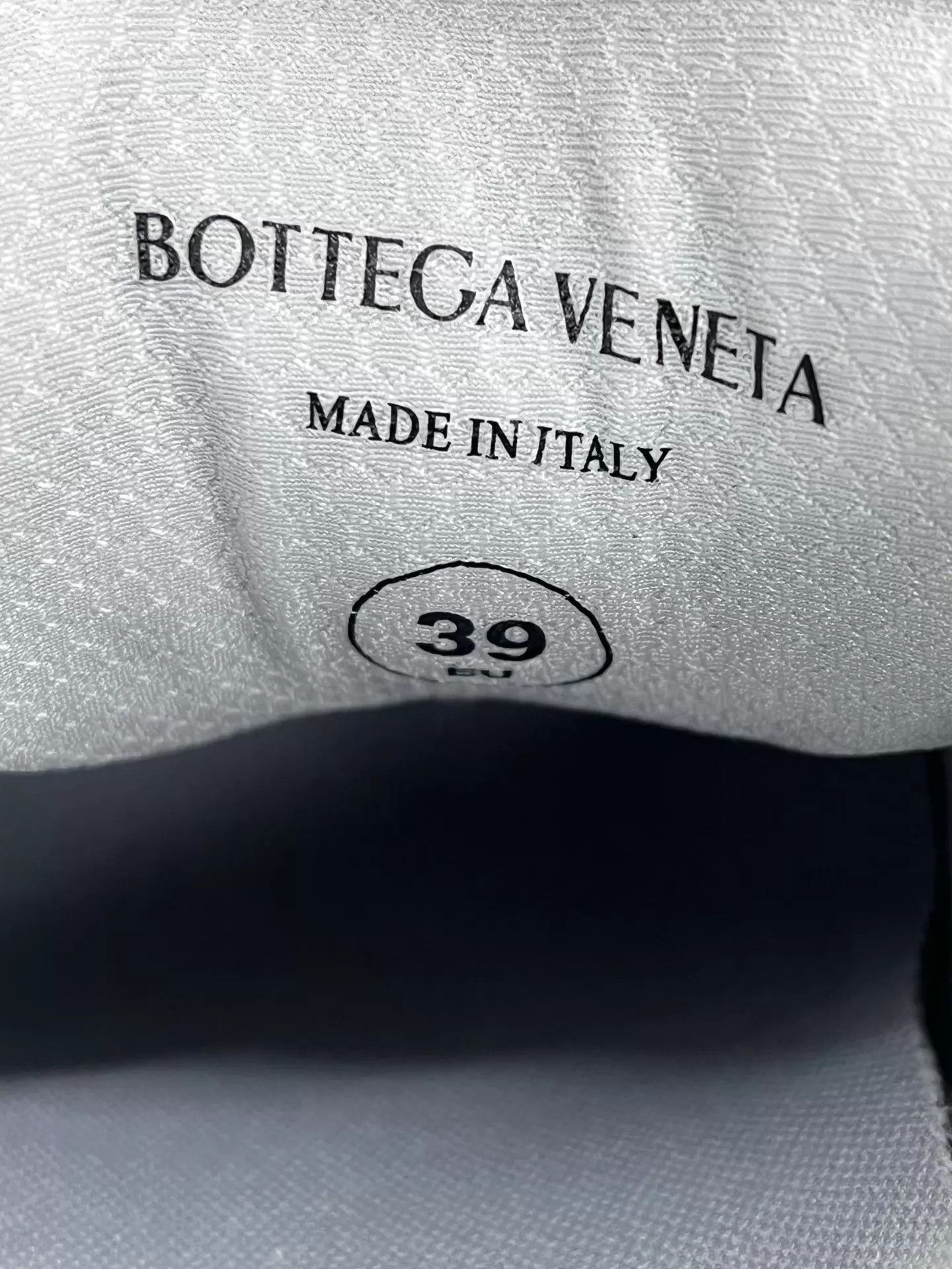 Bottega Veneta Bottega Veneta BV Orbit Space Silver Low Top Sneaker 39 99% Size US 6 / EU 39 - 7 Thumbnail