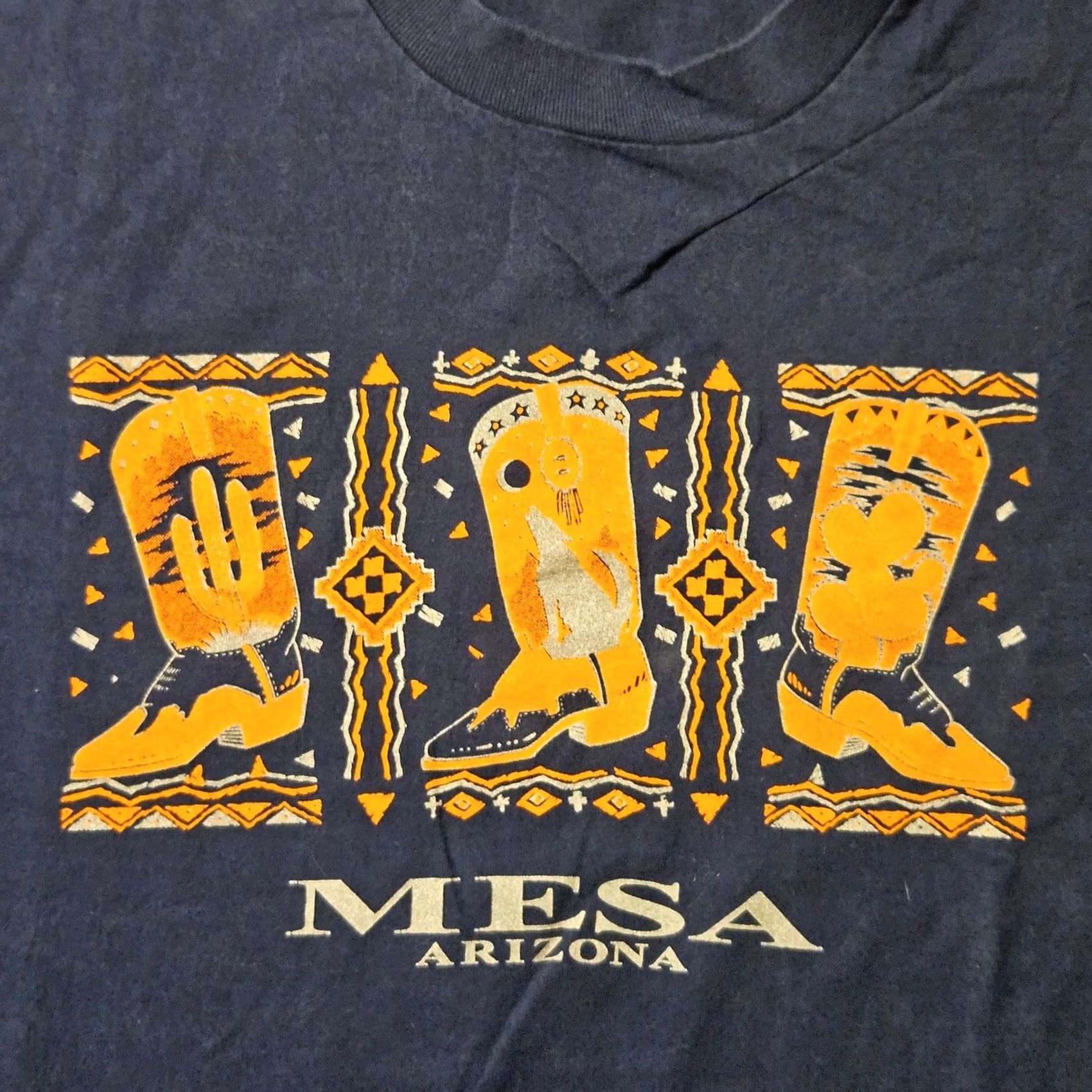 Hanes VINTAGE Hanes Mesa Arizona Cowboy Boots Graphic T-Shirt Navy Blue Mens Large Size US L / EU 52-54 / 3 - 4 Thumbnail