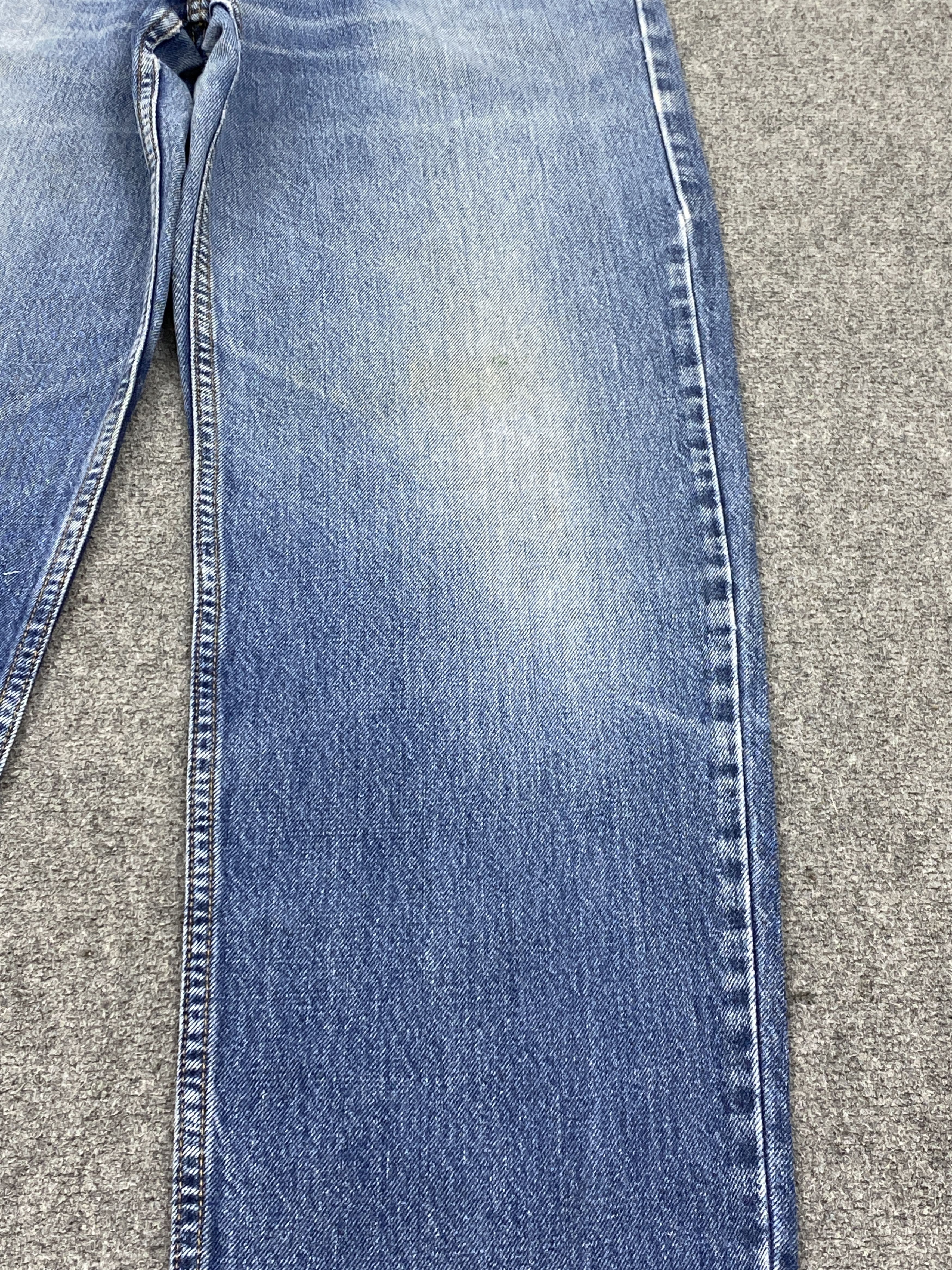 Levi's Vintage 90s Levis 550 Relaxed Fit Faded Blue Jeans DP2716 Size US 32 / EU 48 - 10 Thumbnail