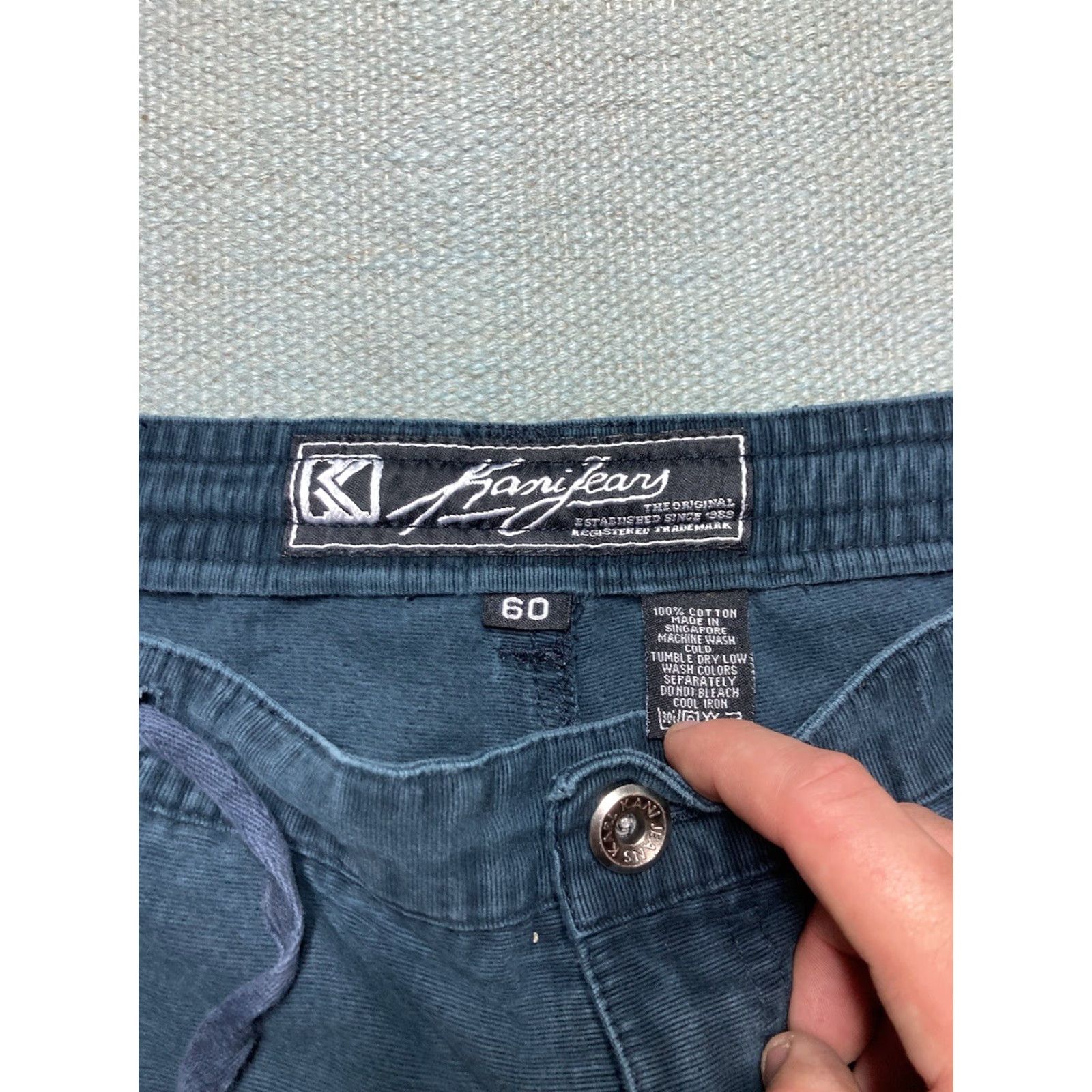 Karl Kani VINTAGE Karl Kani Cargo Jeans Shorts Jorts Men 60 Blue 60 Inseam 13” Outseam 28.5” Wide Leg 17.5” 60” Waist Drawstrings 60s 2000s 90s Size US 44 / EU 60 - 7 Thumbnail