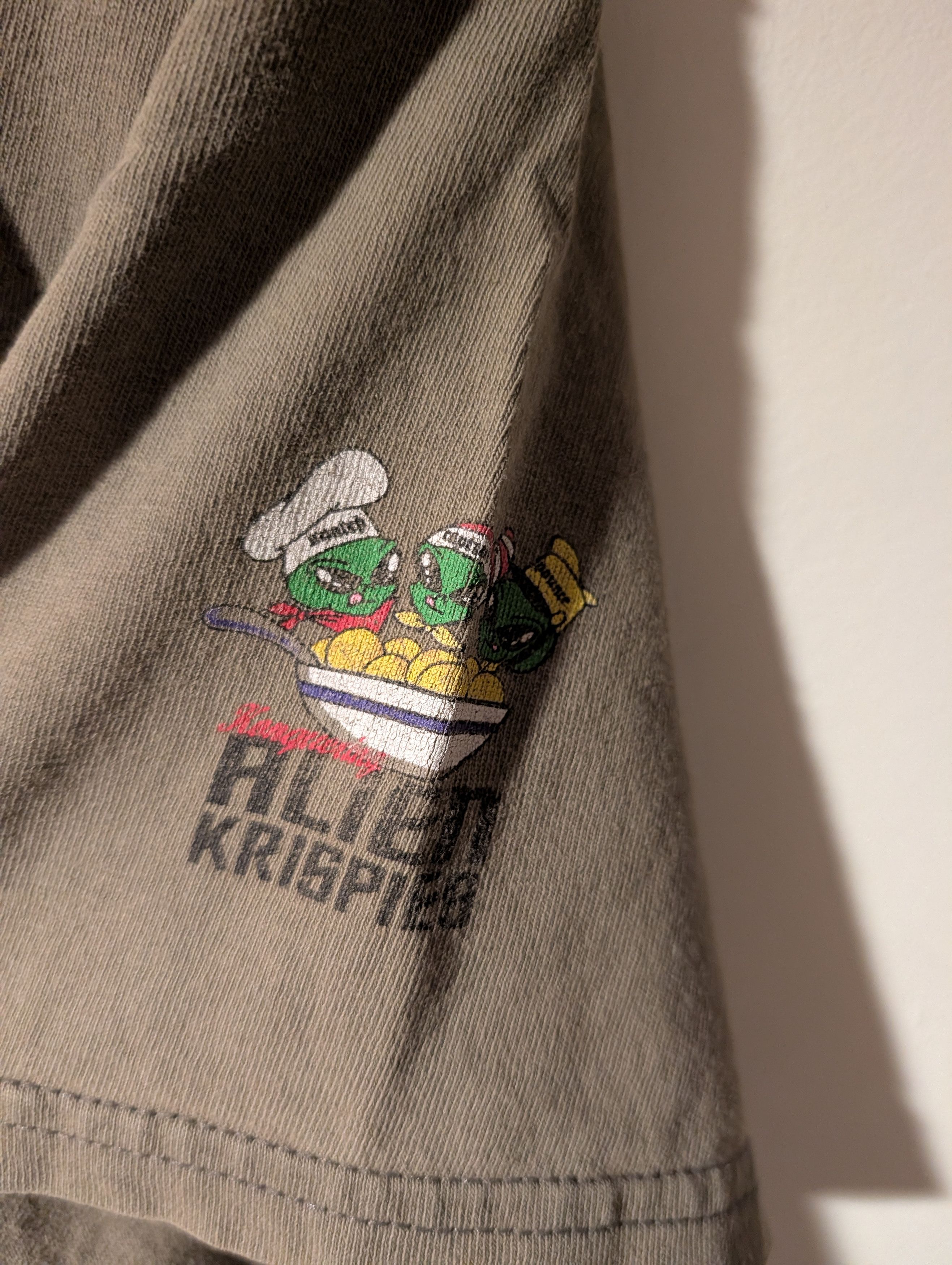 Alien Workshop Vintage Alien Nation Alien Krispies Cereal Graphic T-Shirt Size US L / EU 52-54 / 3 - 5 Thumbnail