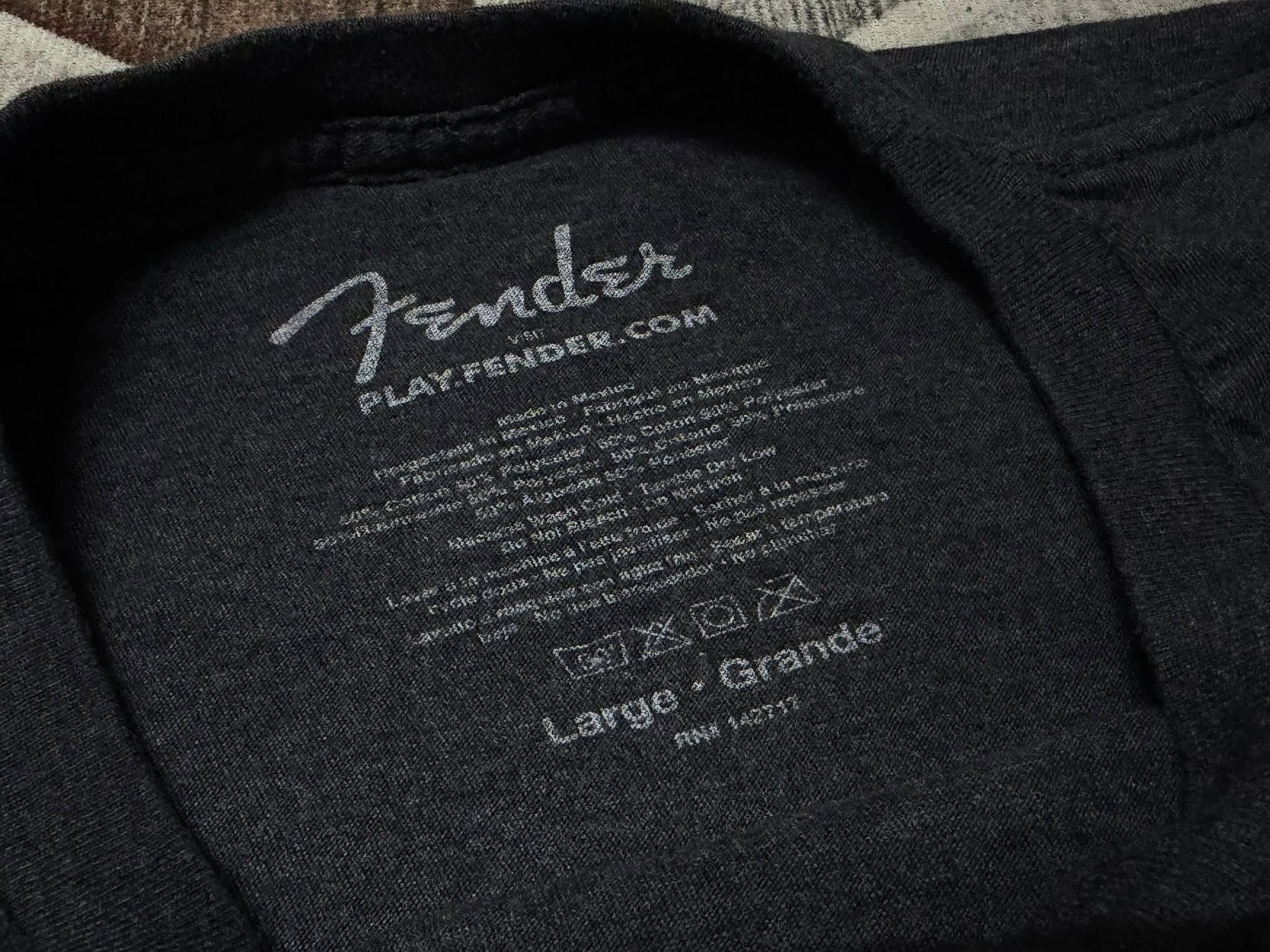 Fender FENDER AMPLIFIERS tee grey saiz M 1637 Size US M / EU 48-50 / 2 - 4 Thumbnail