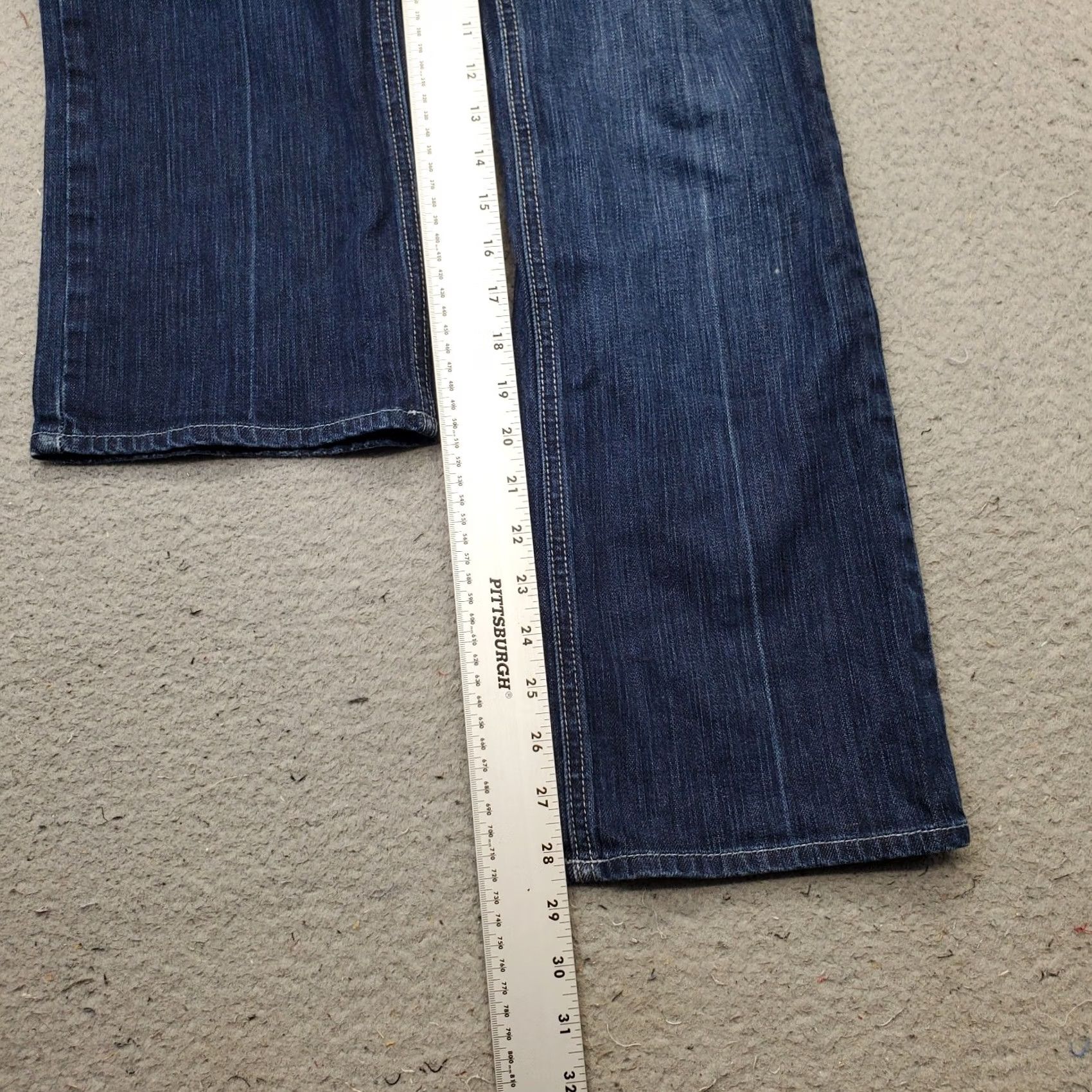 Vintage New York & Company Jeans Womens 14P Petite Blue Denim Straight Stretch Whiskered 5-Pocket Design Regular Waist 28.5 Inseam 38" Outseam Size 36" / US 14 / IT 50 - 4 Thumbnail