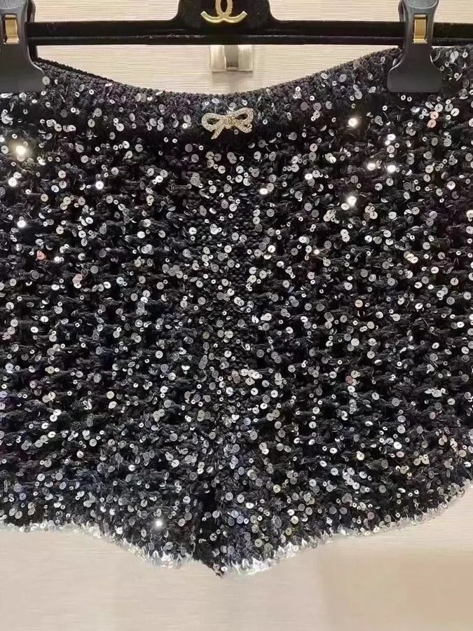Chanel Chanel Heavy industry sequin shorts Nextarrow-2505 Size 25" / US 0 / IT 36 - 3 Thumbnail