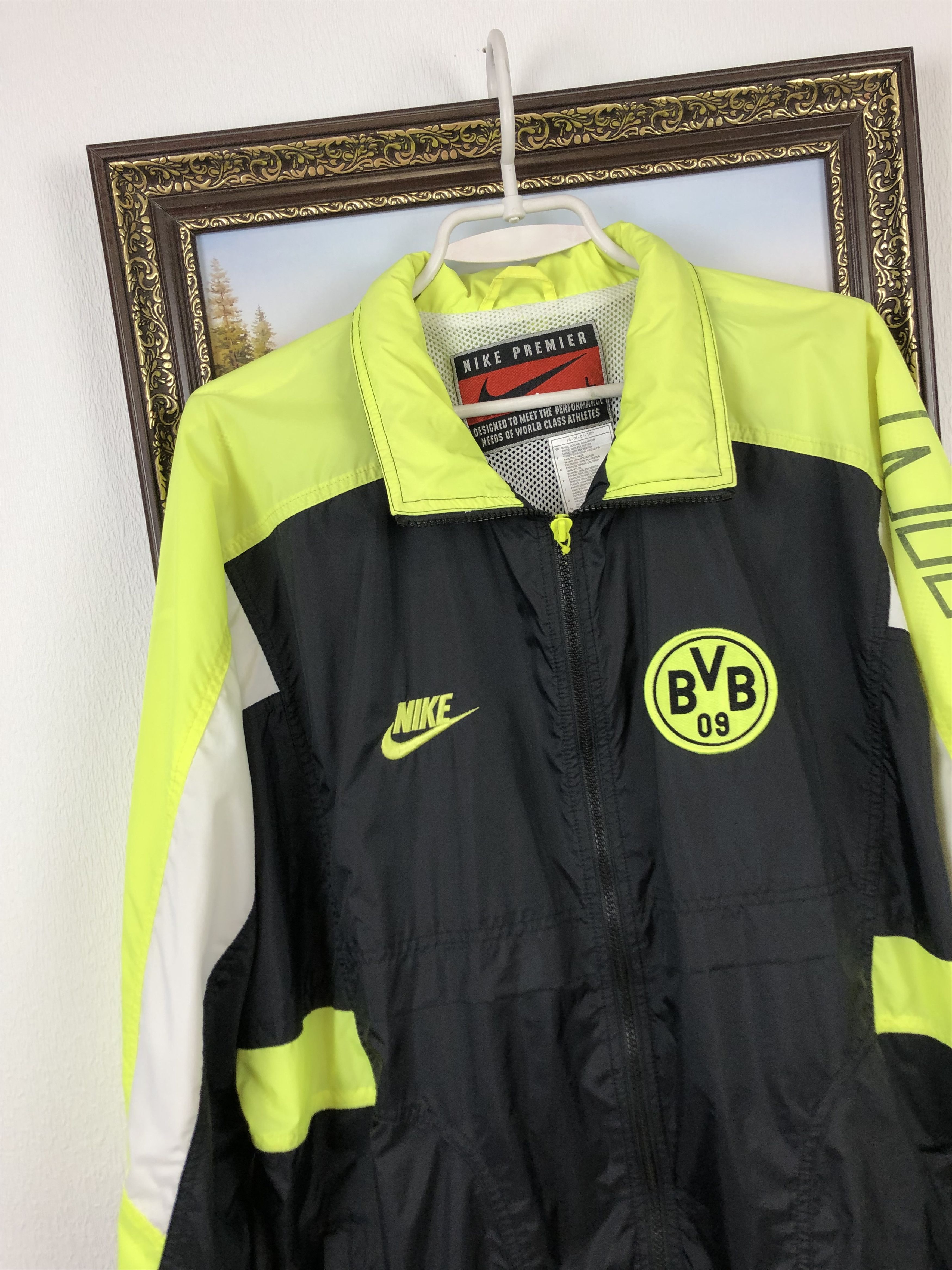 Nike Vintage Borussia Dortmund Football Jacket Soccer Windbreaker Size US L / EU 52-54 / 3 - 3 Thumbnail