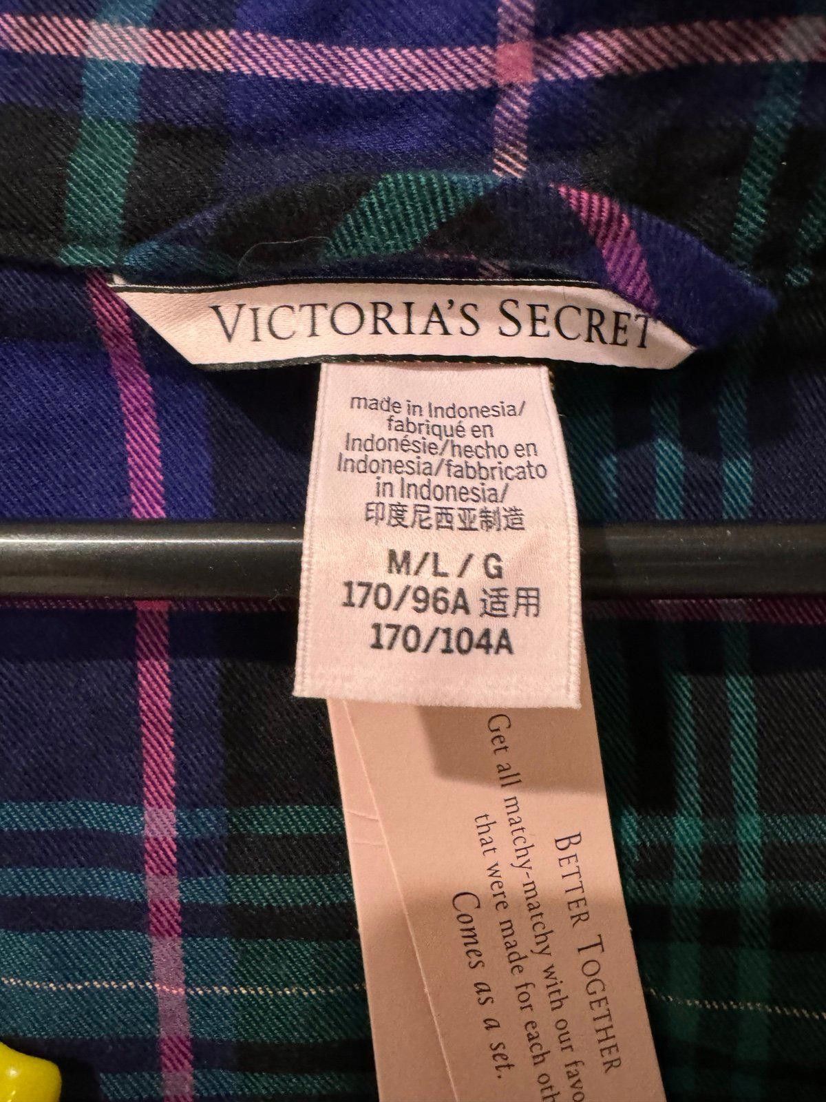 Designer Vintage NWT victoria secret robe Size ONE SIZE - 3 Thumbnail