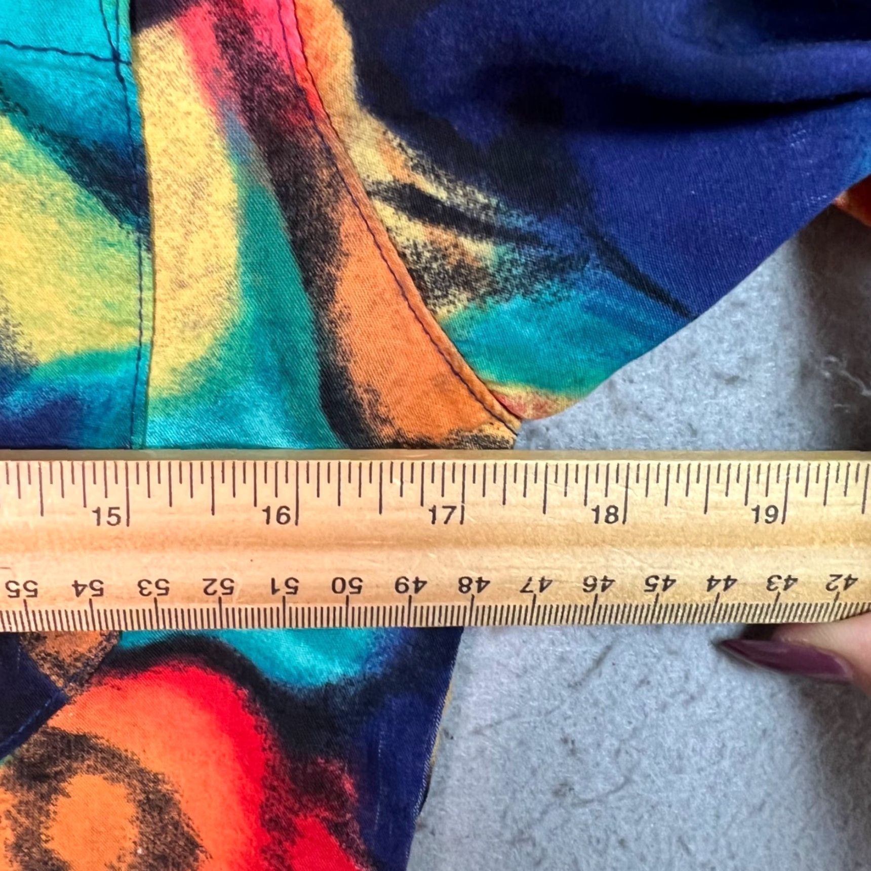 Guess VINTAGE GUESS Shirt Womens Small Abstract Short Sleeve Rayon Button-Up Size S / US 4 / IT 40 - 7 Thumbnail