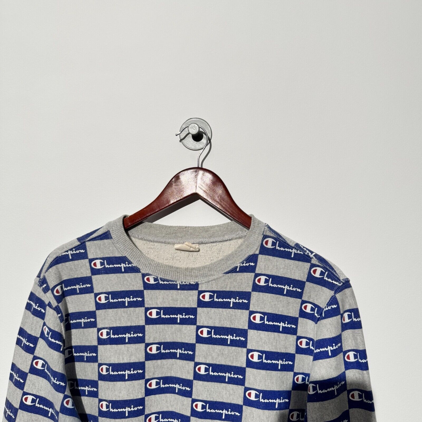 Champion × Vintage Vintage Champion Unisex Gray Cotton Crewneck Size M 90s Size US M / EU 48-50 / 2 - 6 Thumbnail