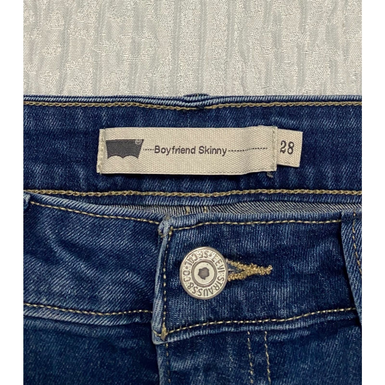 Levi's Levi's Jeans Boyfriend Slim 6 Womens 29x30 Blue Distressed Embellished 5-Pocket Design Denim Cotton Elastane Button Zip Mid Rise Men/Women? Size 29" - 6 Thumbnail