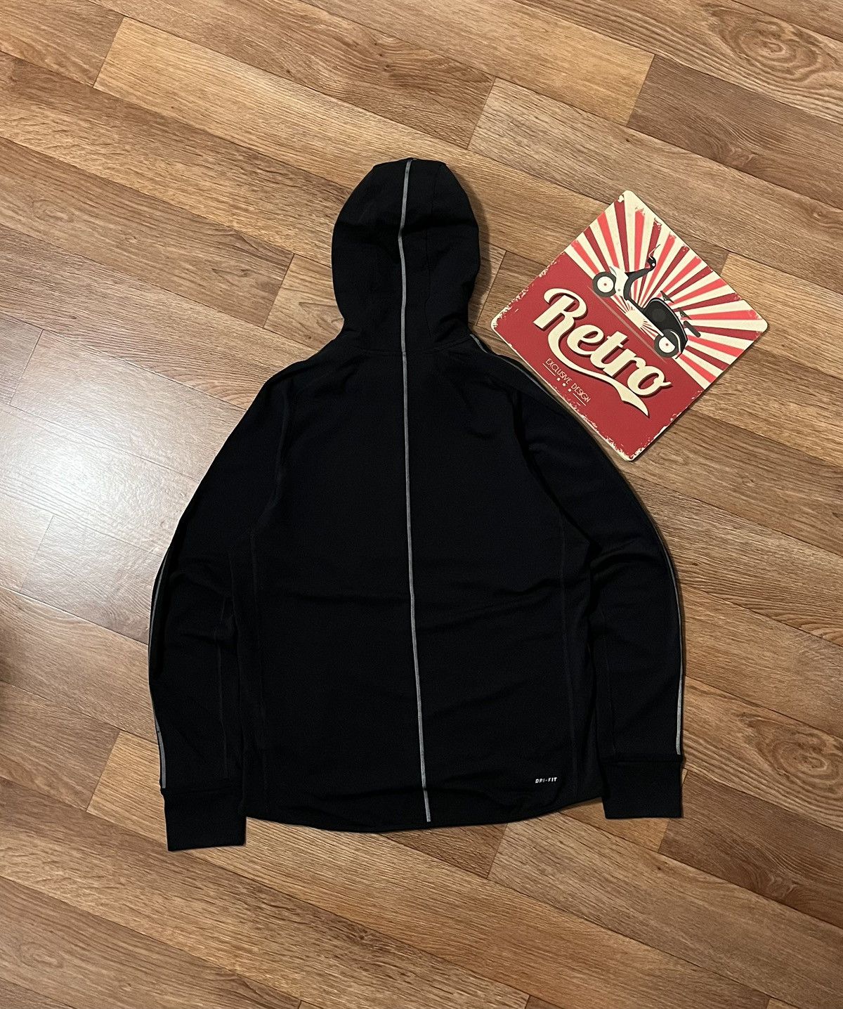 Nike Nike Dri-Fit Mini Logo Swoosh Zip Up Hoodie Size US L / EU 52-54 / 3 - 8 Thumbnail