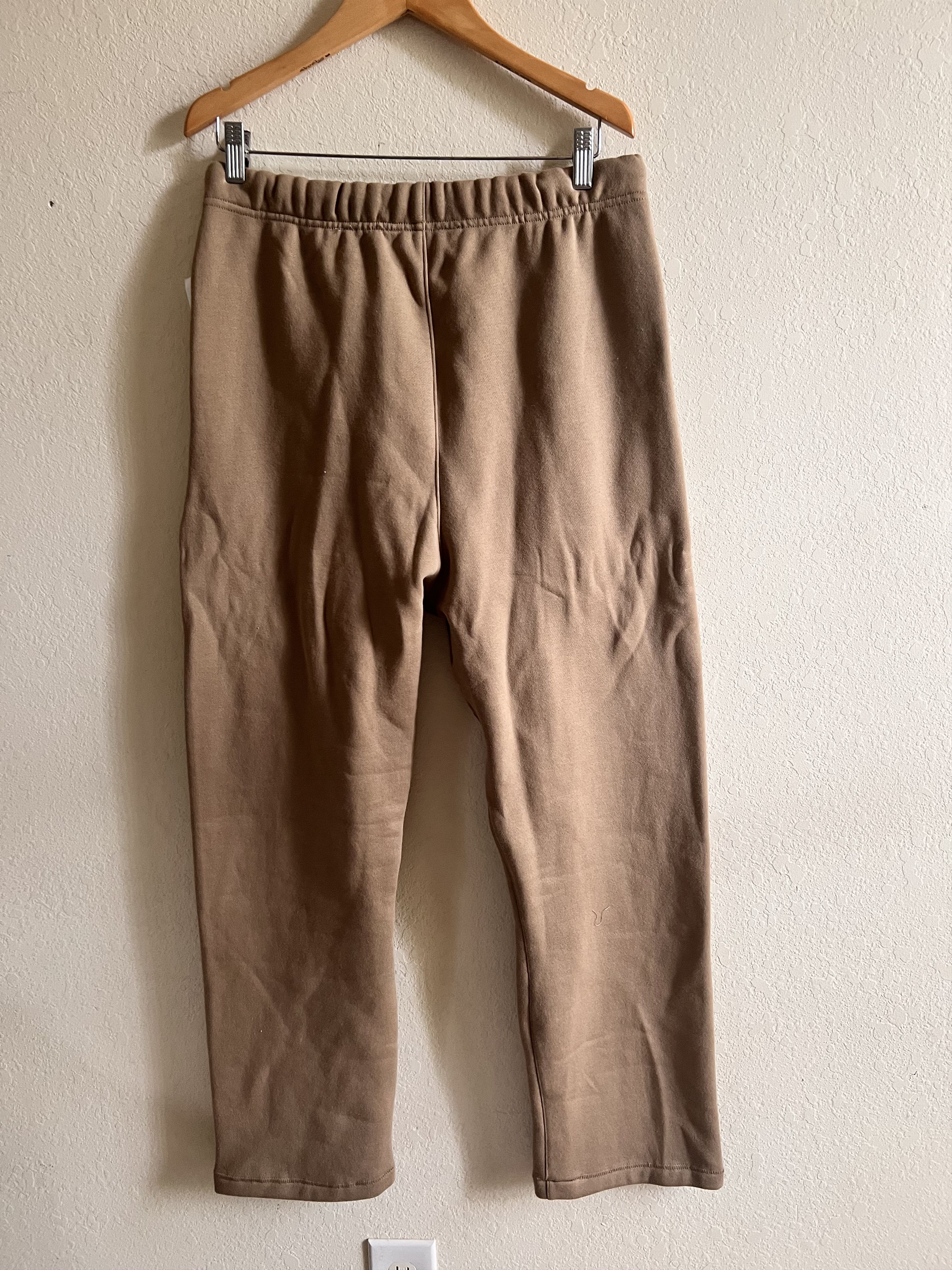 Fear of God Fear of God Essentials Relaxed Sweatpants Oak Size US 30 / EU 46 - 2 Thumbnail