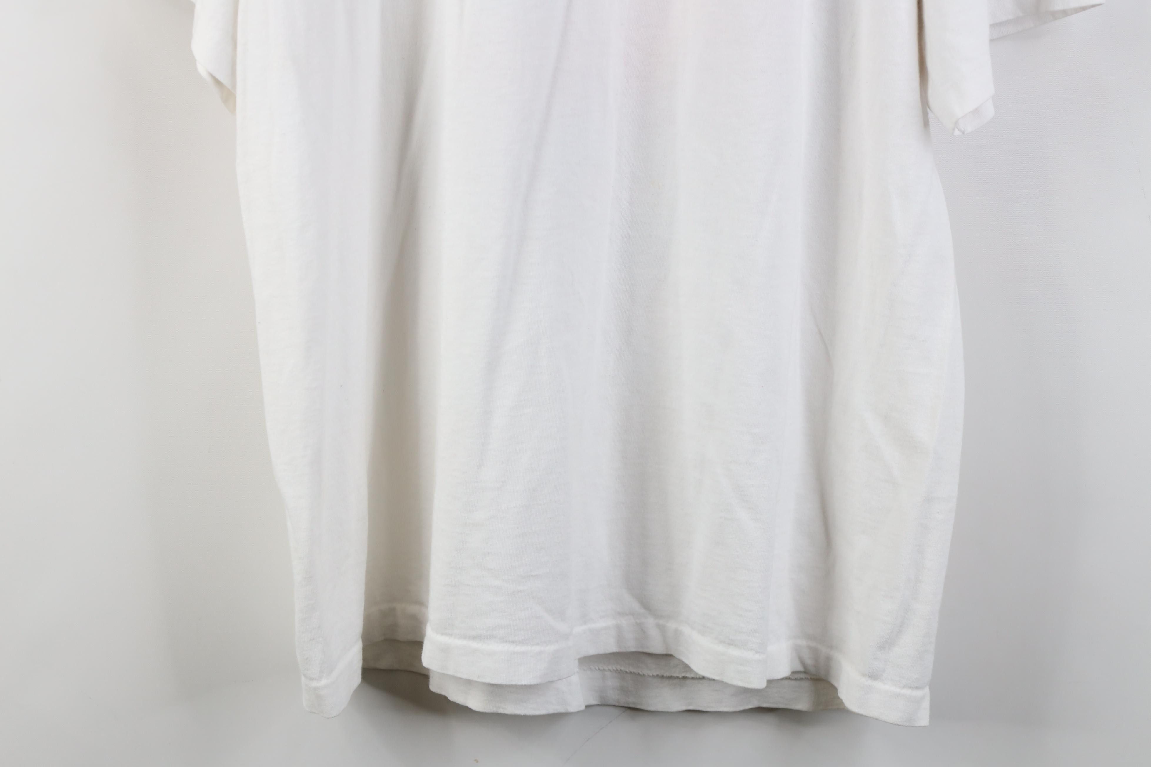 Vintage Vintage 90s Me A Curve Corvette Car Racing T-Shirt White USA Size US L / EU 52-54 / 3 - 15 Thumbnail