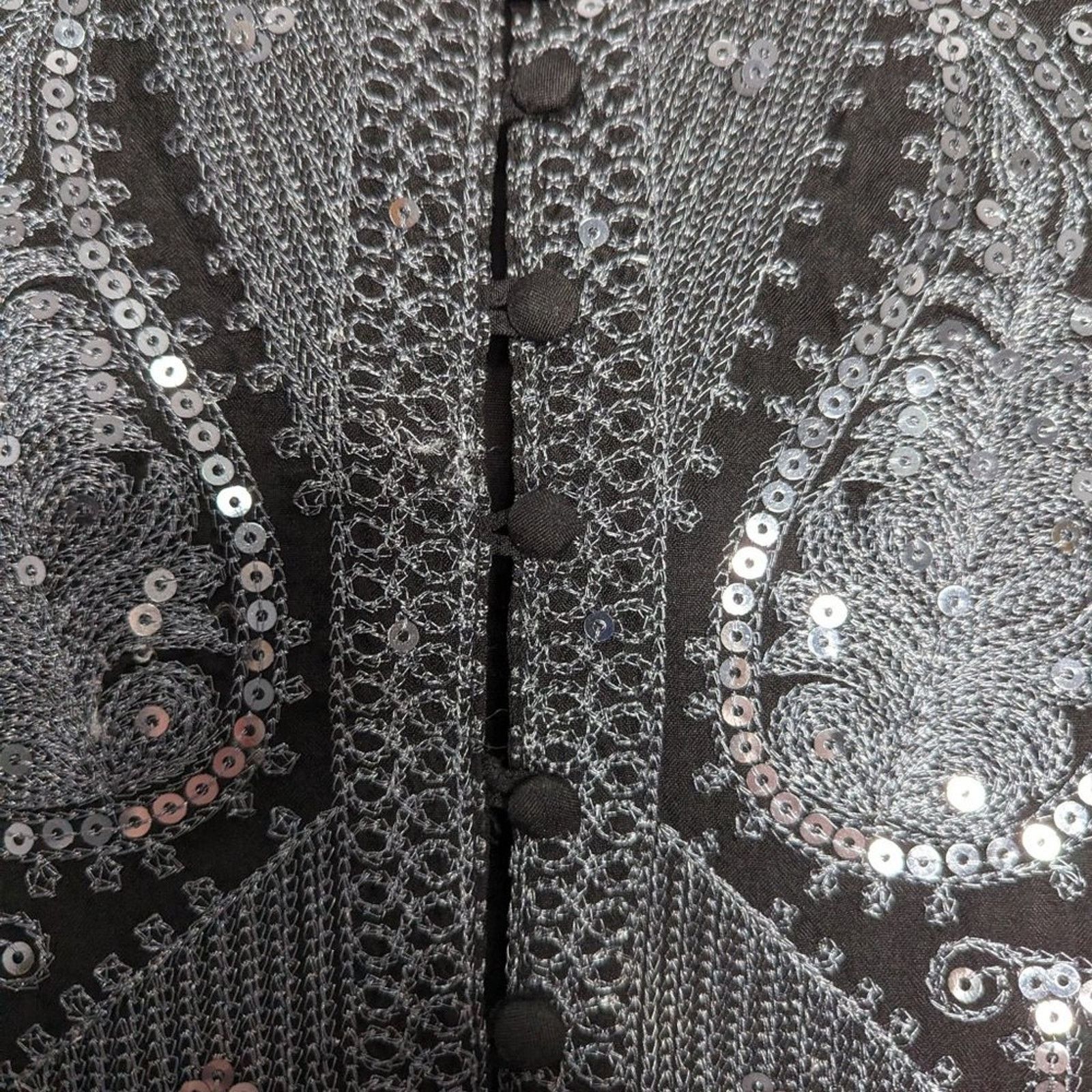Free People Free People Black Sleeveless Tunic Dress Sequins Embroidered Size XS / US 0-2 / IT 36-38 - 7 Thumbnail