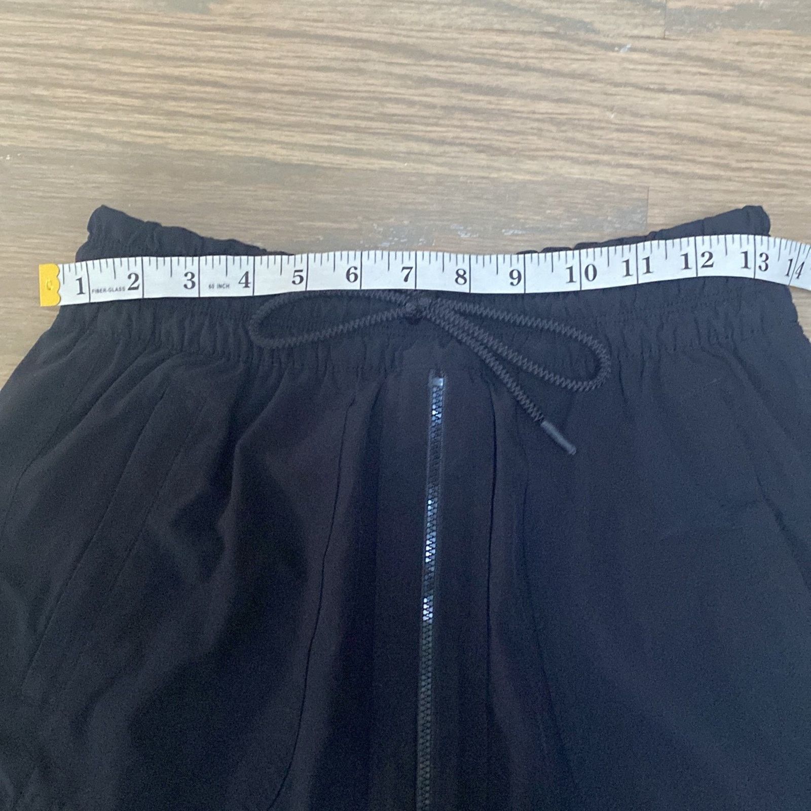 Old Navy Athleta Expedition Zip Front Black Skort Size 27" / US 4 / IT 40 - 4 Thumbnail