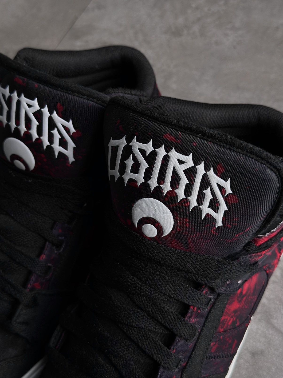 Osiris OSIRIS CLONE RED SKULL LIMITED HI TOP SNEAKERS Size US 11 / EU 44 - 4 Thumbnail