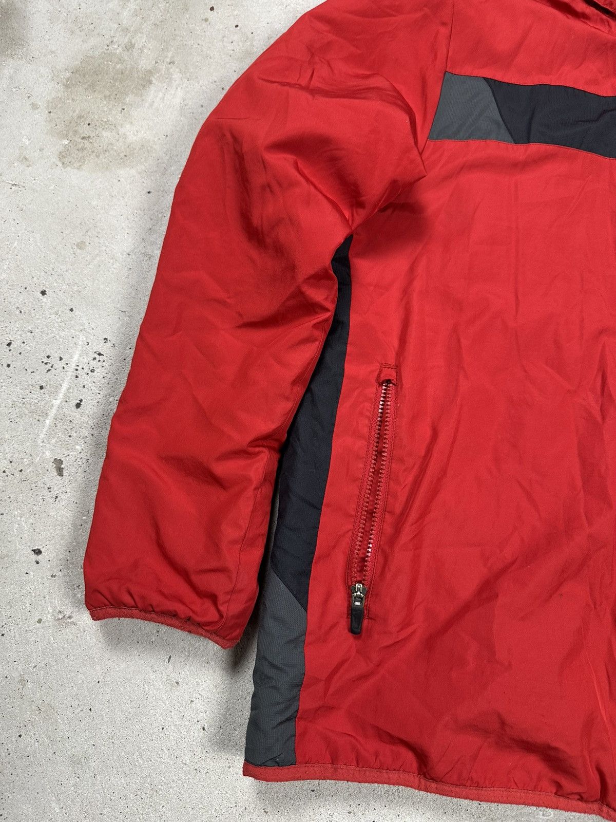 Nike × Vintage Vintage Y2K Nike Red Hooded Track Jacket Swoosh Size US L / EU 52-54 / 3 - 5 Thumbnail