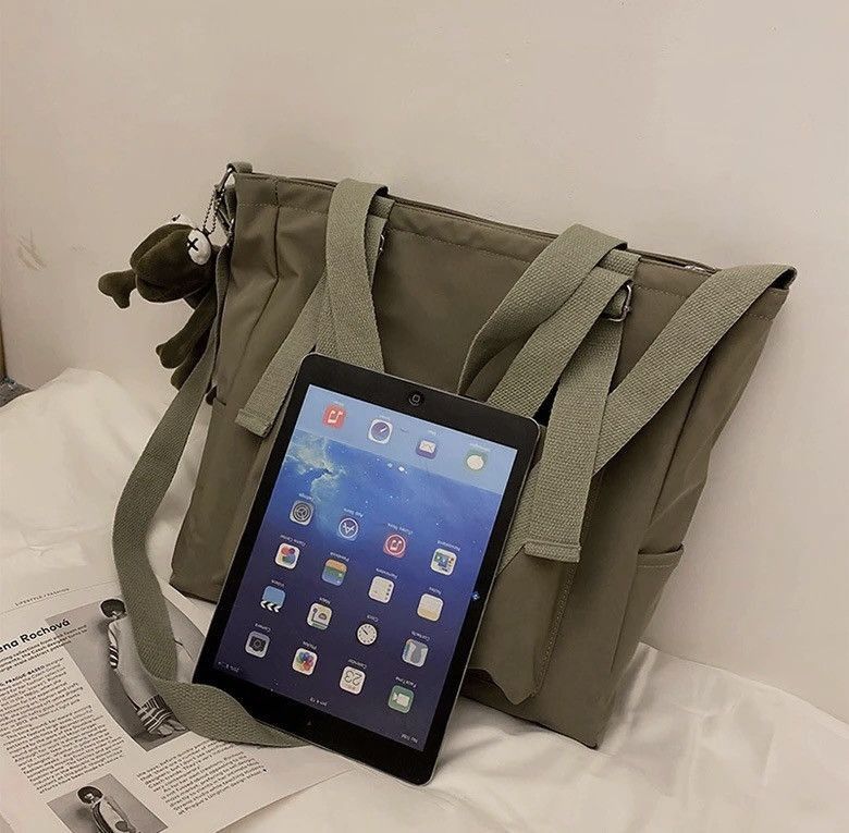 Japanese Brand Green Color Simple Fashion Nylon Canvas Tote Bag Size ONE SIZE - 9 Thumbnail