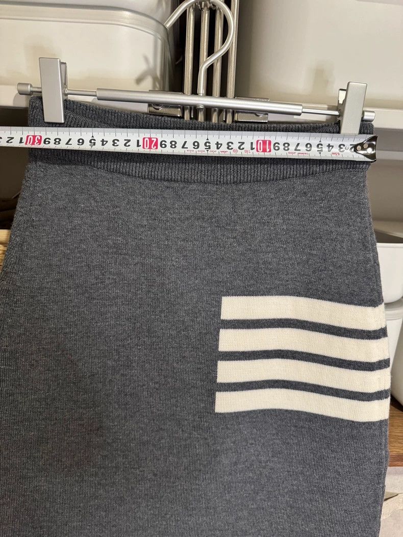 Thom Browne Thom Browne A woolen half-length skirt Size XS / US 0-2 / IT 36-38 - 9 Thumbnail