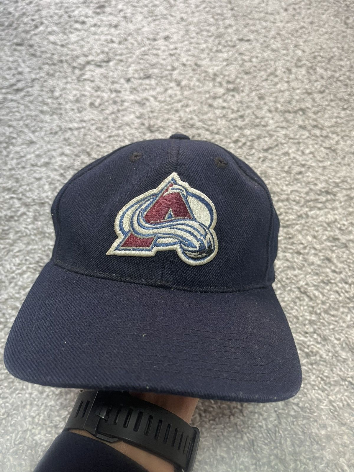 NHL Colorado Avalanche Fanatics Snapback Cap Embroidered Hockey Size ONE SIZE - 1 Thumbnail