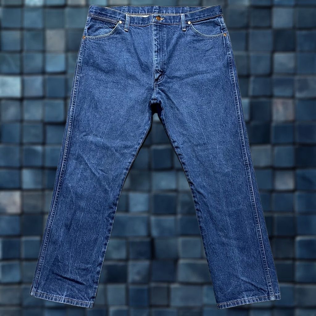 Wrangler VINTAGE Wrangler Jeans Mens 40x30 Blue Denim Cowboy Cut 13MWZ Size US 40 / EU 56 - 1 Thumbnail