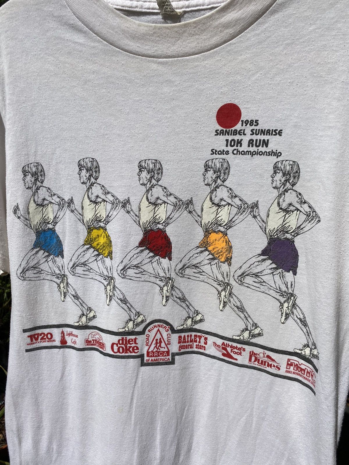 Other 1985 Single Stitch White Marathon Runner Graphic Tee Large Size US L / EU 52-54 / 3 - 4 Thumbnail
